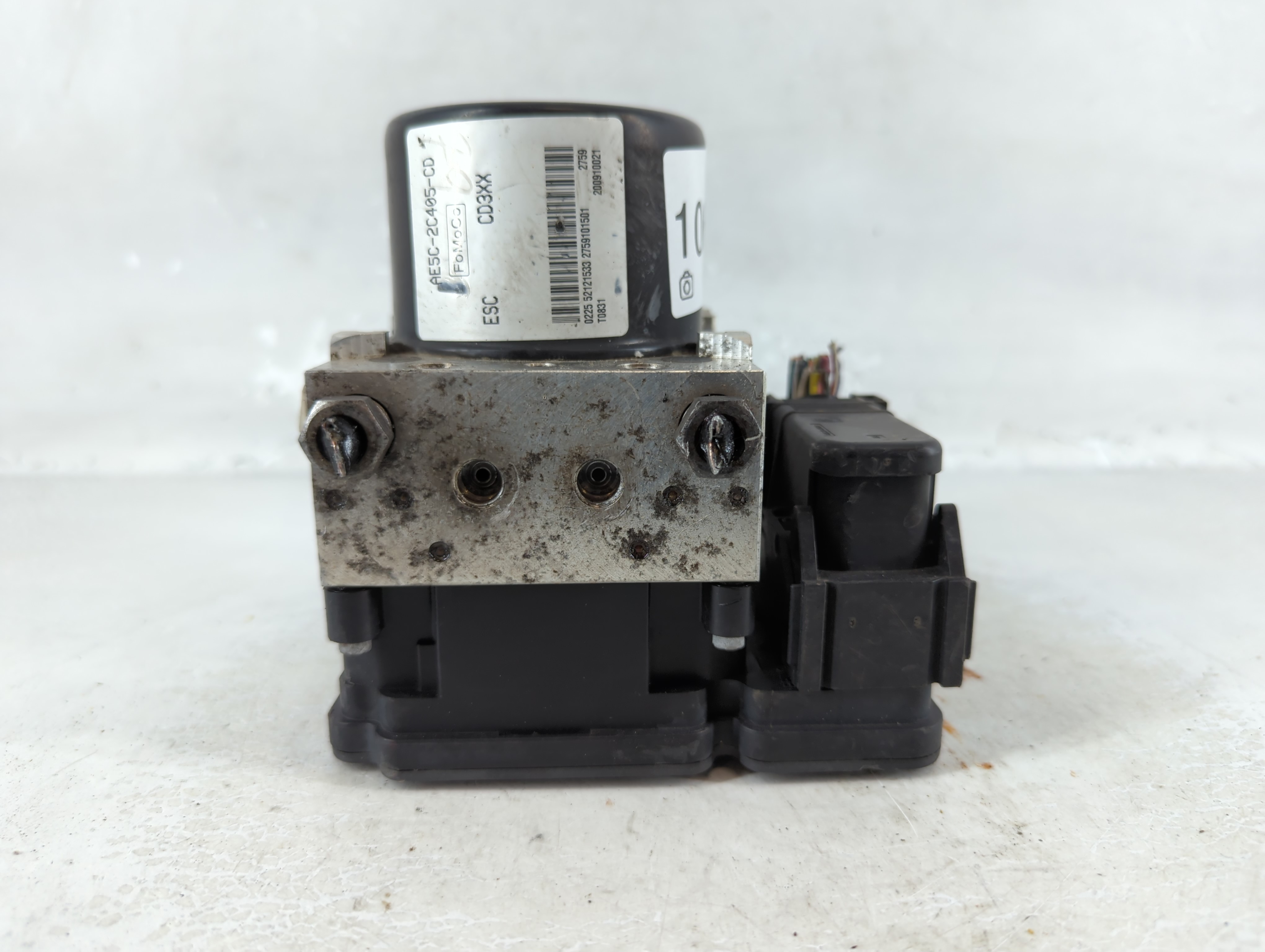 2010-2012 Ford Fusion Abs Pump Control Module 1066449 - Oemusedautoparts1.com