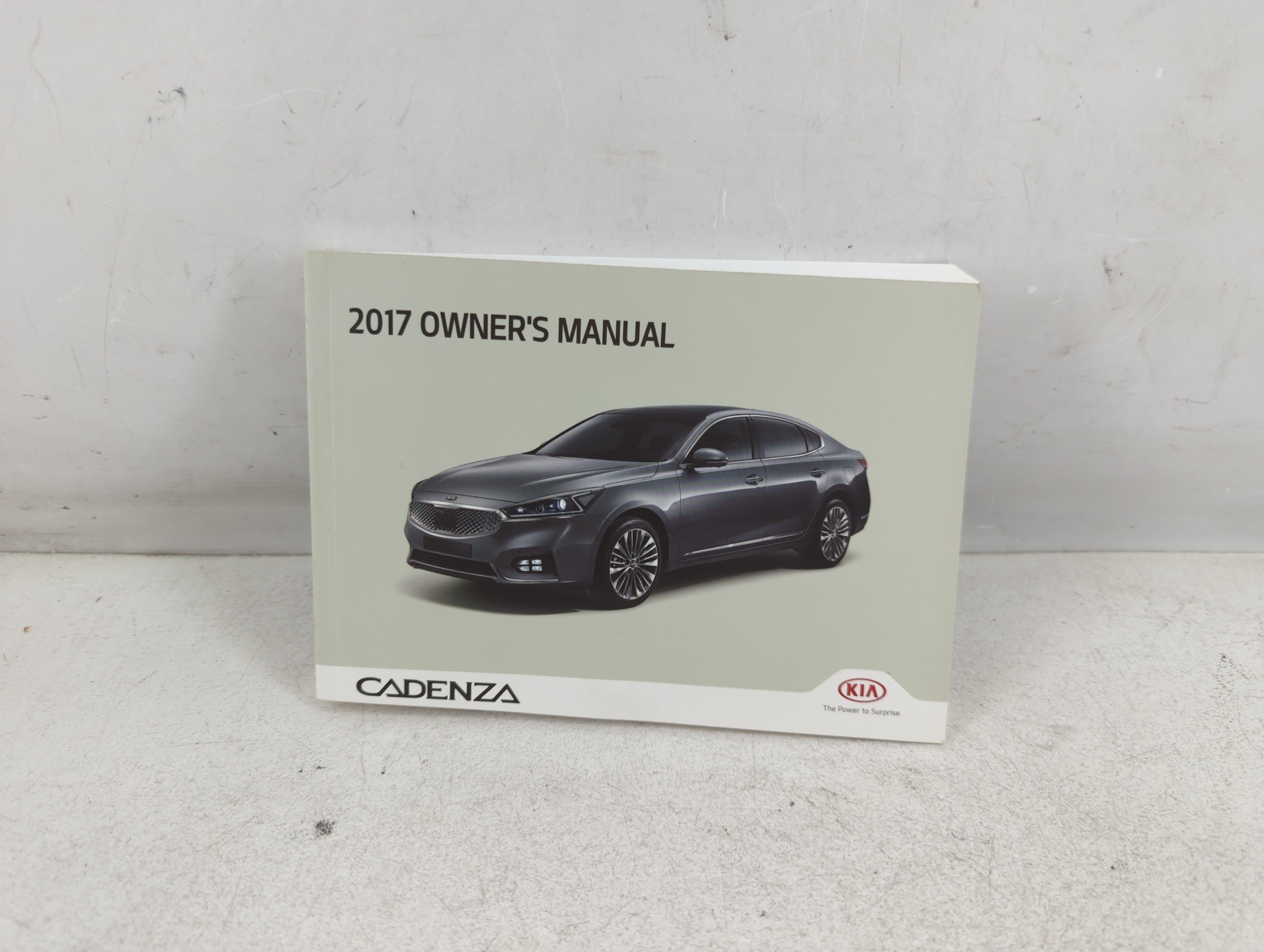 2017 Kia Cadenza Owners Manual Book Guide 1066550 - Oemusedautoparts1.com
