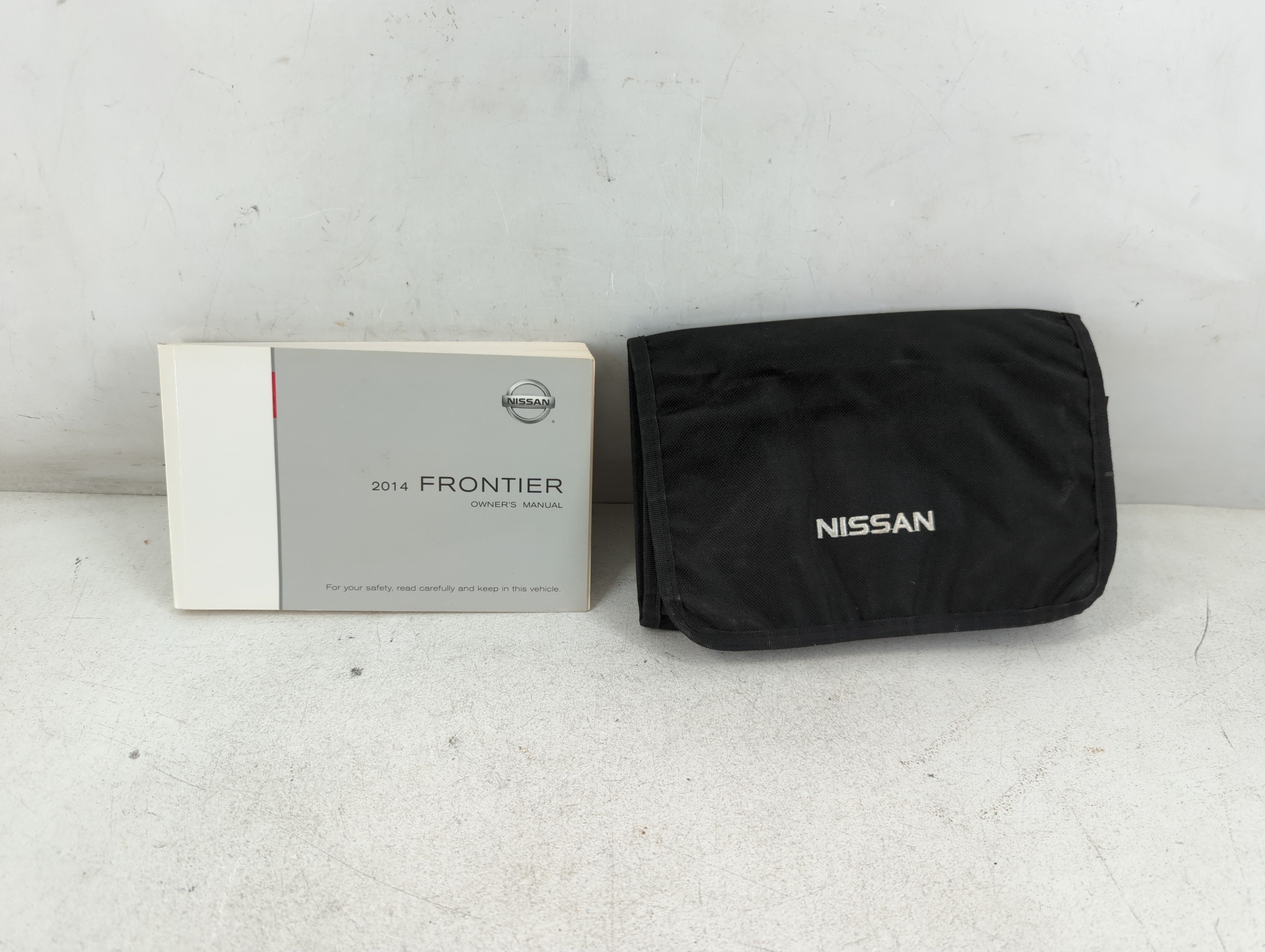 2014 Nissan Frontier Owners Manual Book Guide 1066551 - Oemusedautoparts1.com