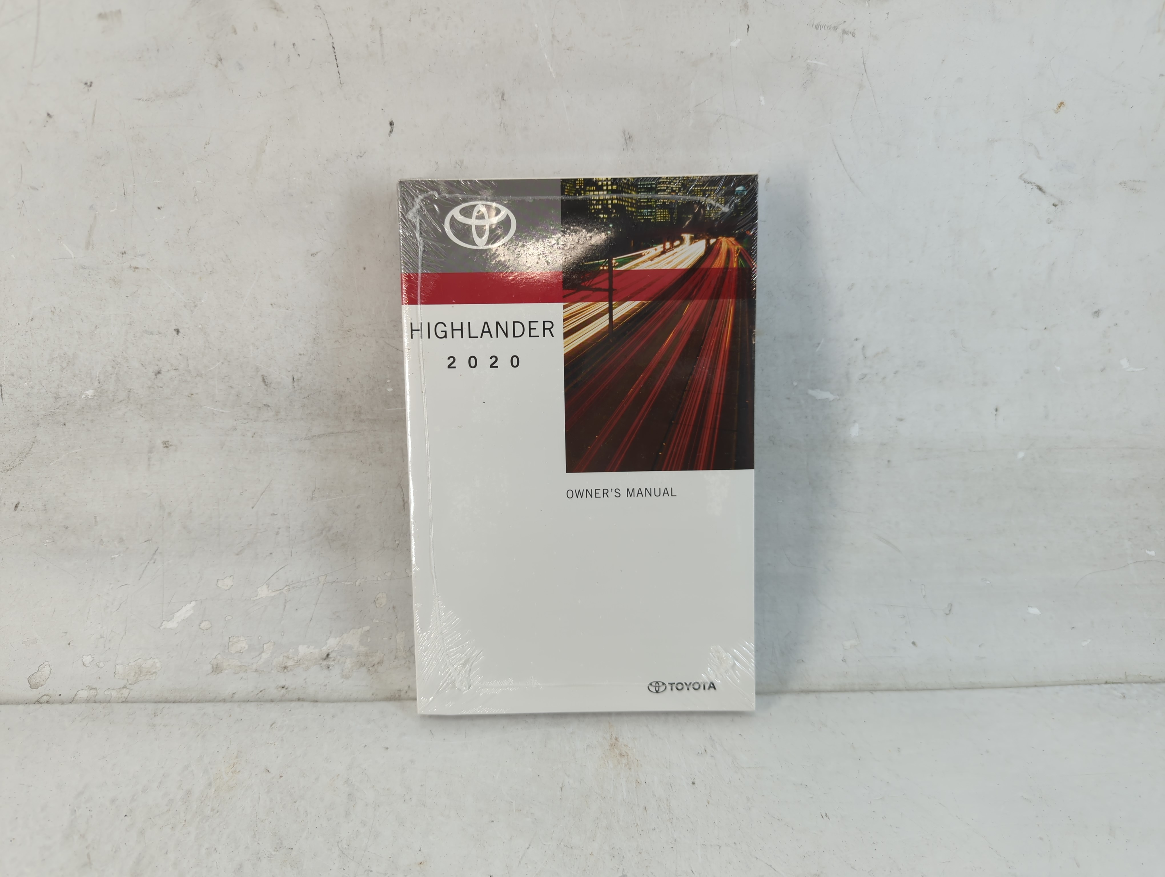 2020 Toyota Highlander Owners Manual Book Guide 1066628 - Oemusedautoparts1.com