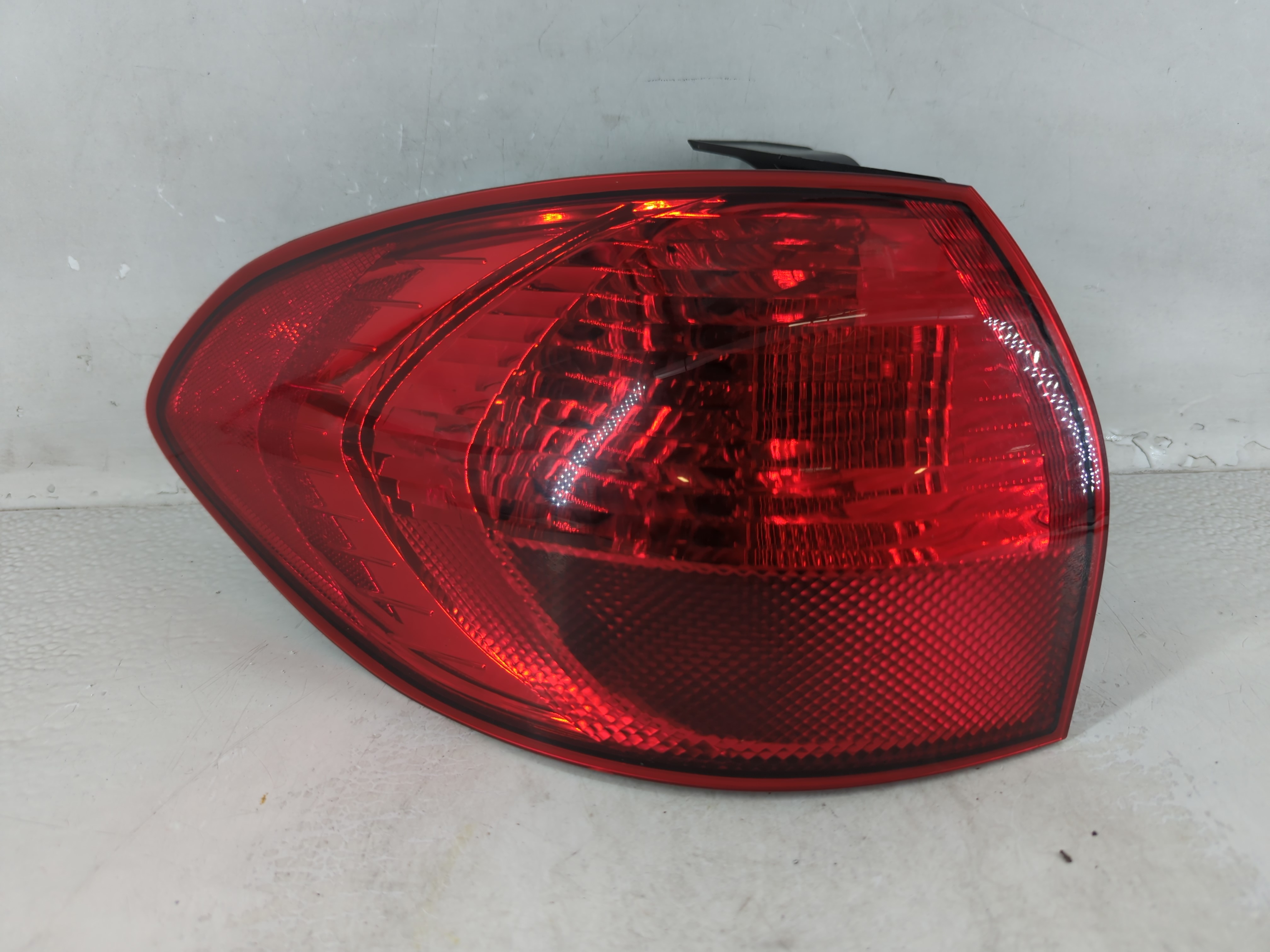 Picture of 2008-2014 Subaru Tribeca Driver Left Side Tail Light Taillight Oem 1066684
