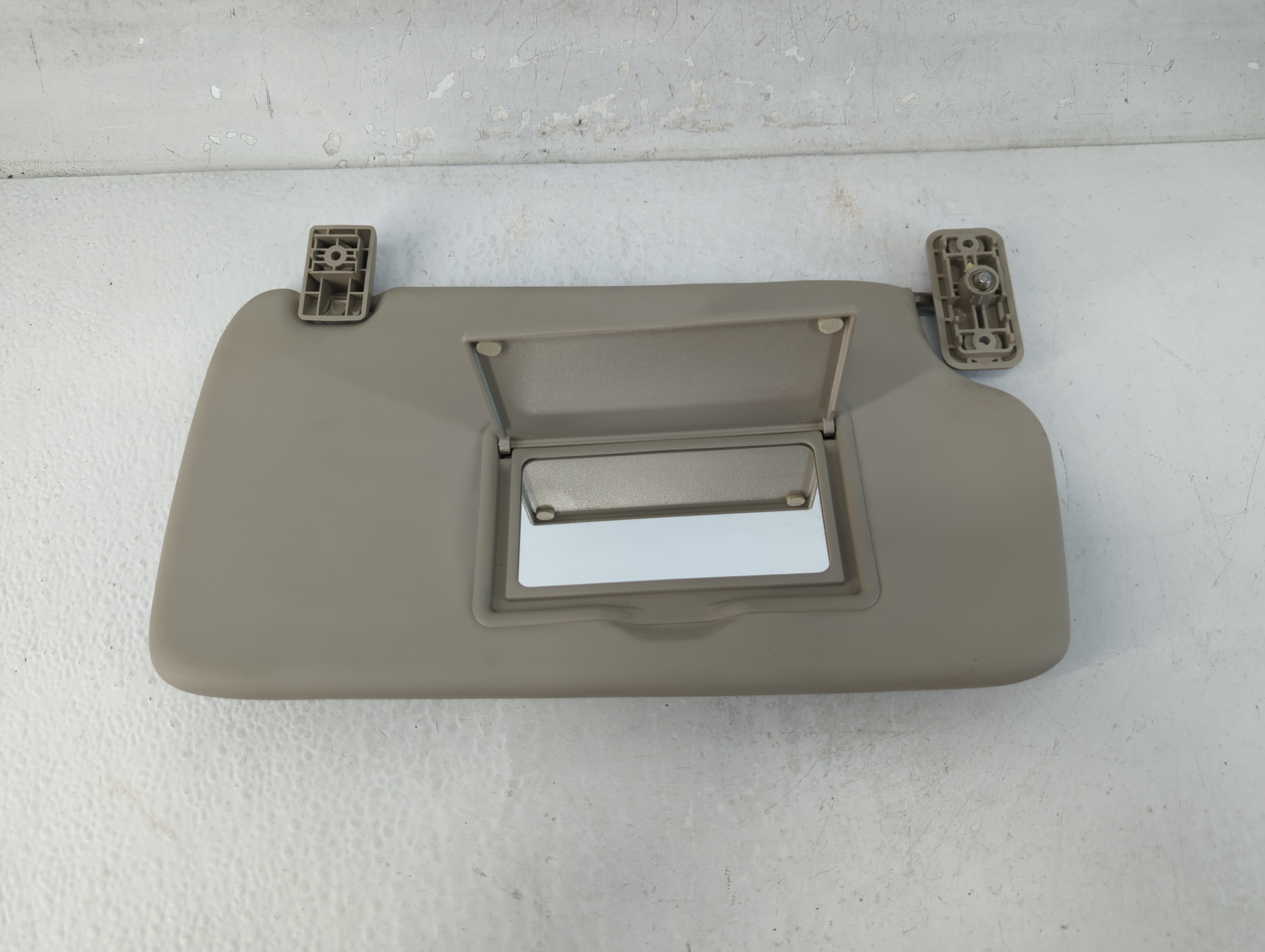 2011-2019 Ford Fiesta Passenger Sun Visor Mirror Right Sunvisor Gray 1066759 - Oemusedautoparts1.com