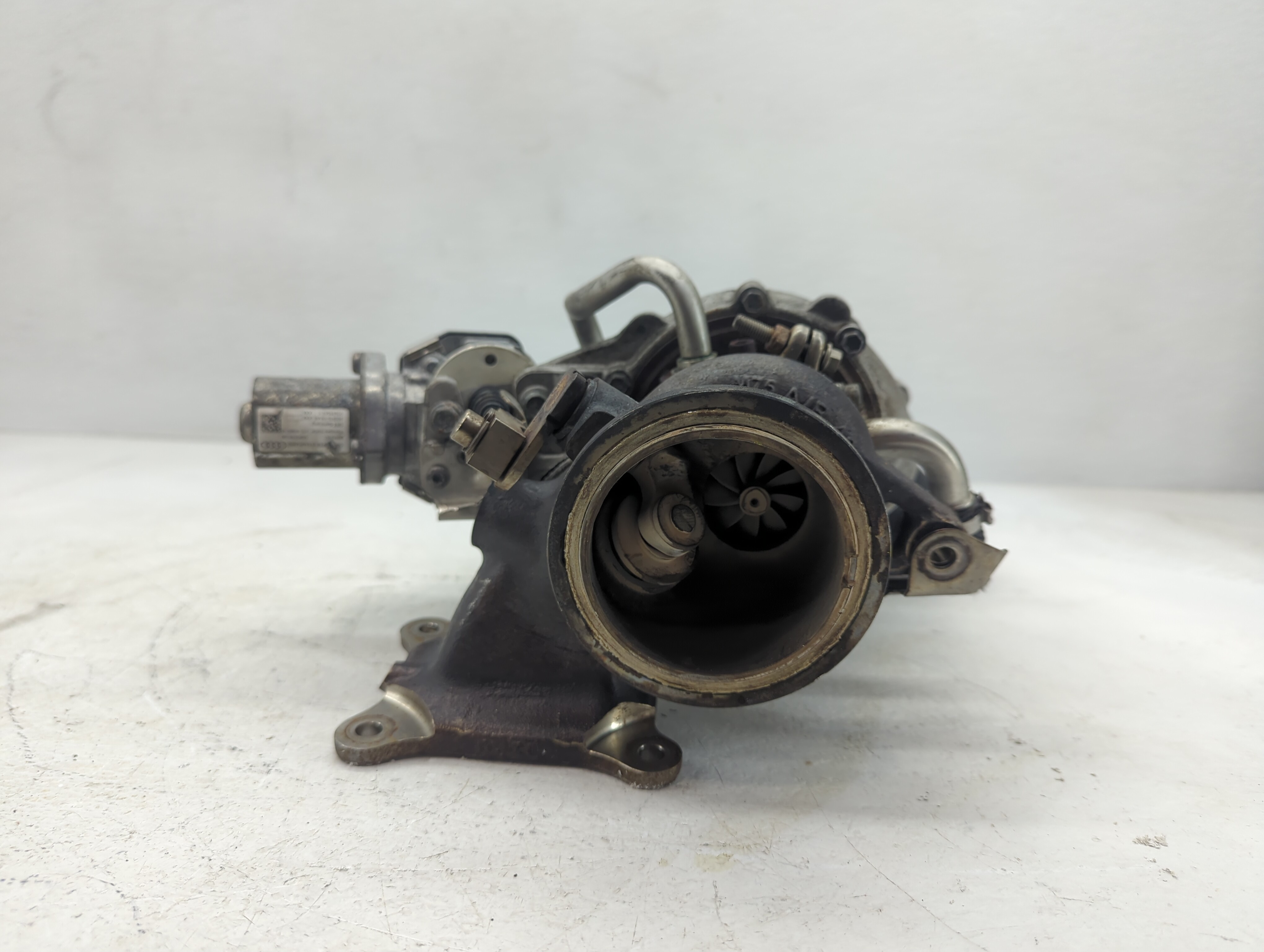 Picture of 2015 Volkswagen Passat Turbocharger Exhaust Manifold With Turbo Charger 1066800