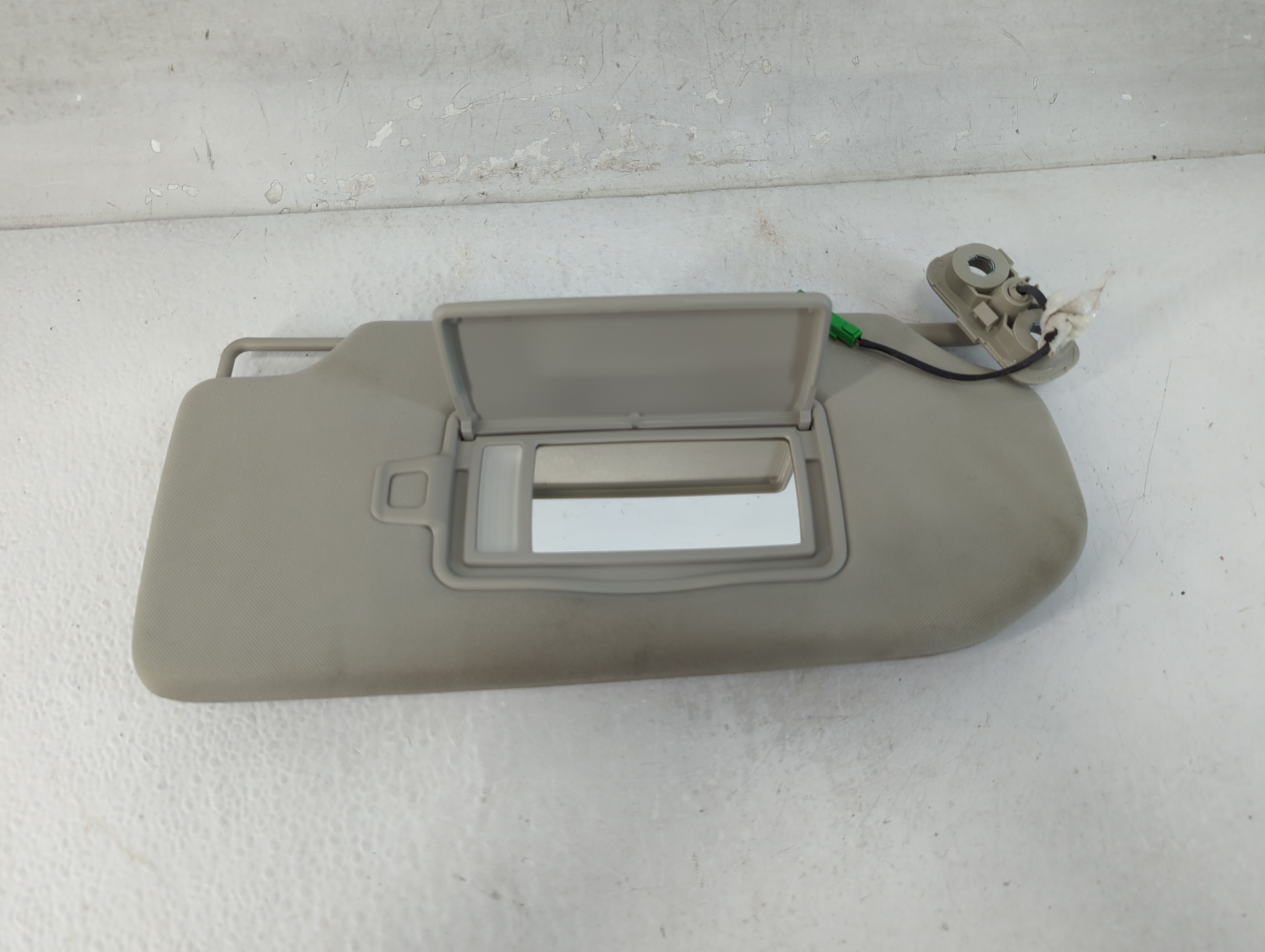 2016-2021 Volvo Xc90 Passenger Sun Visor Mirror Right Sunvisor Grey 1066832 - Oemusedautoparts1.com