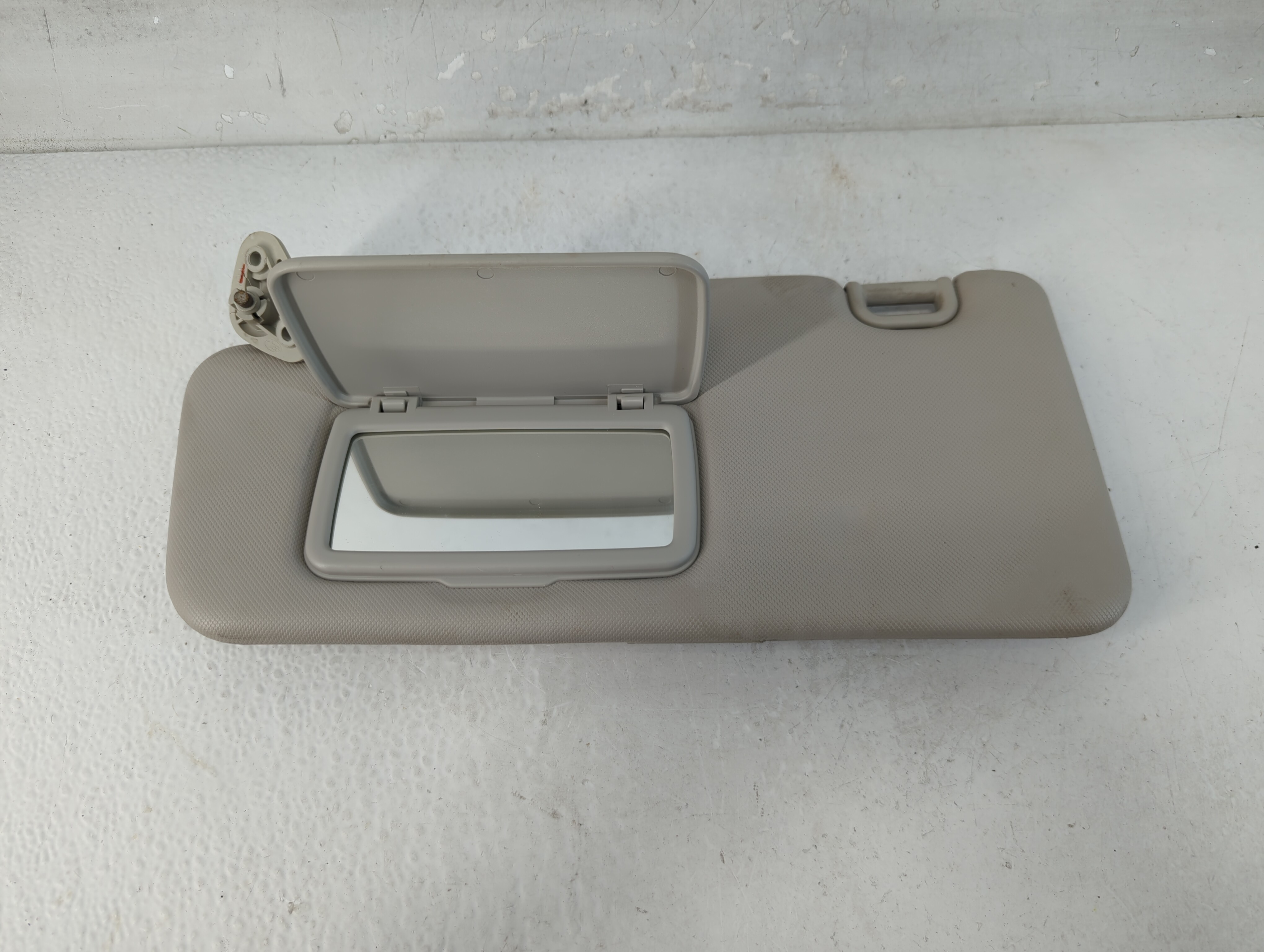 2012-2014 Subaru Impreza Driver Sun Visor Mirror Left Sunvisor Grey 1066834 - Oemusedautoparts1.com