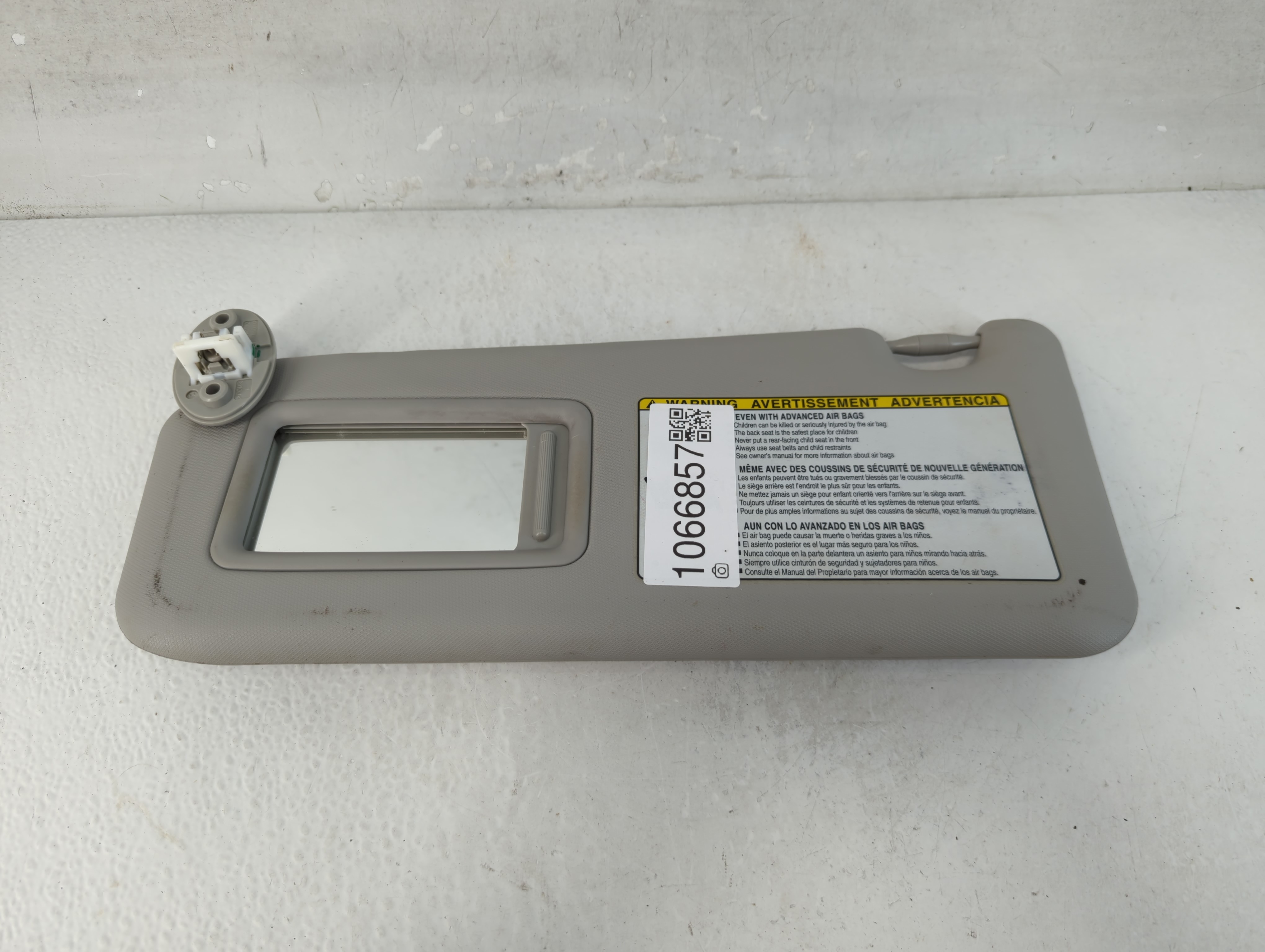 2013-2018 Toyota Rav4 Driver Sun Visor Mirror Left Sunvisor Grey 1066857 - Oemusedautoparts1.com