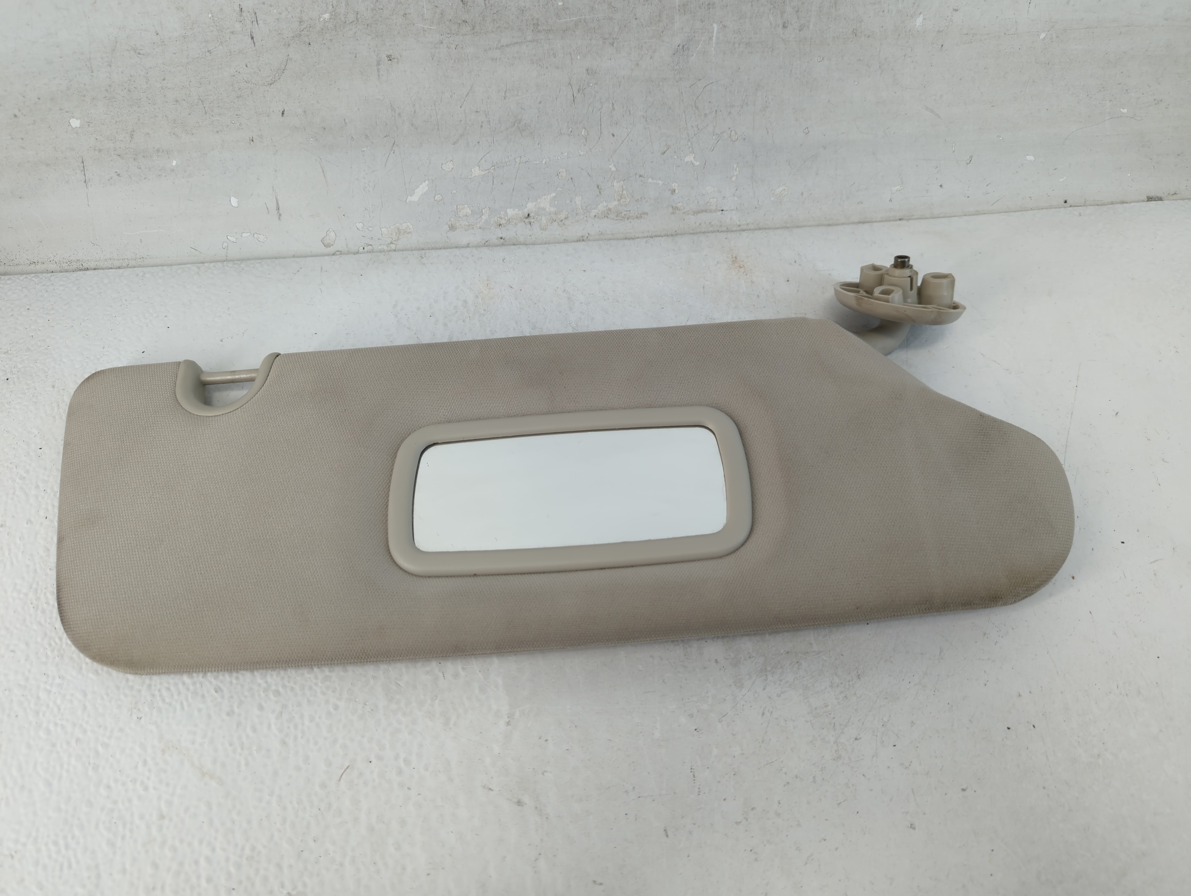 Picture of Dodge Caravan Passenger Sun Visor Mirror Right Sunvisor Grey 1066860