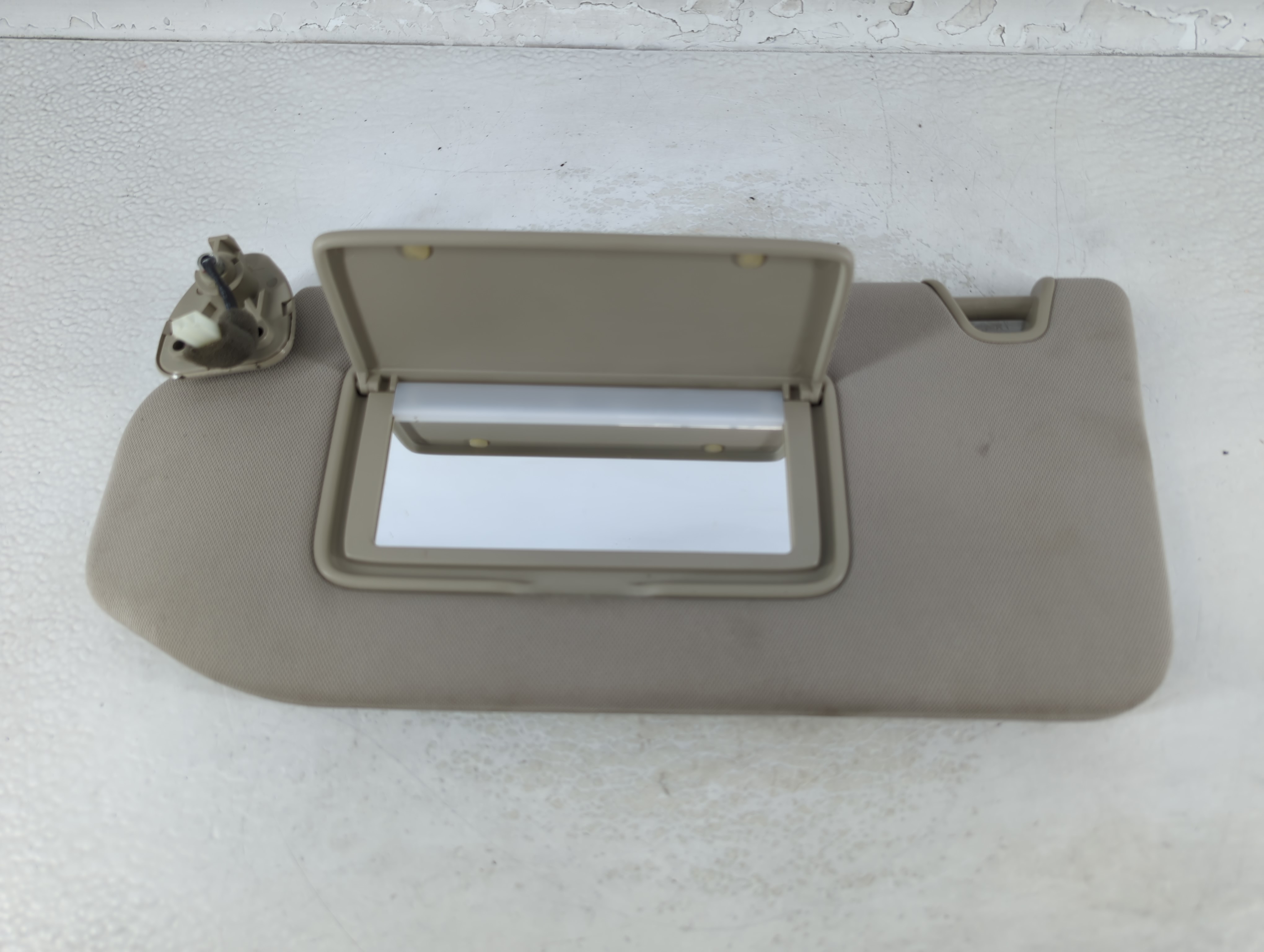 2009-2012 Infiniti Fx35 Driver Sun Visor Mirror Left Sunvisor Grey 1066919 - Oemusedautoparts1.com