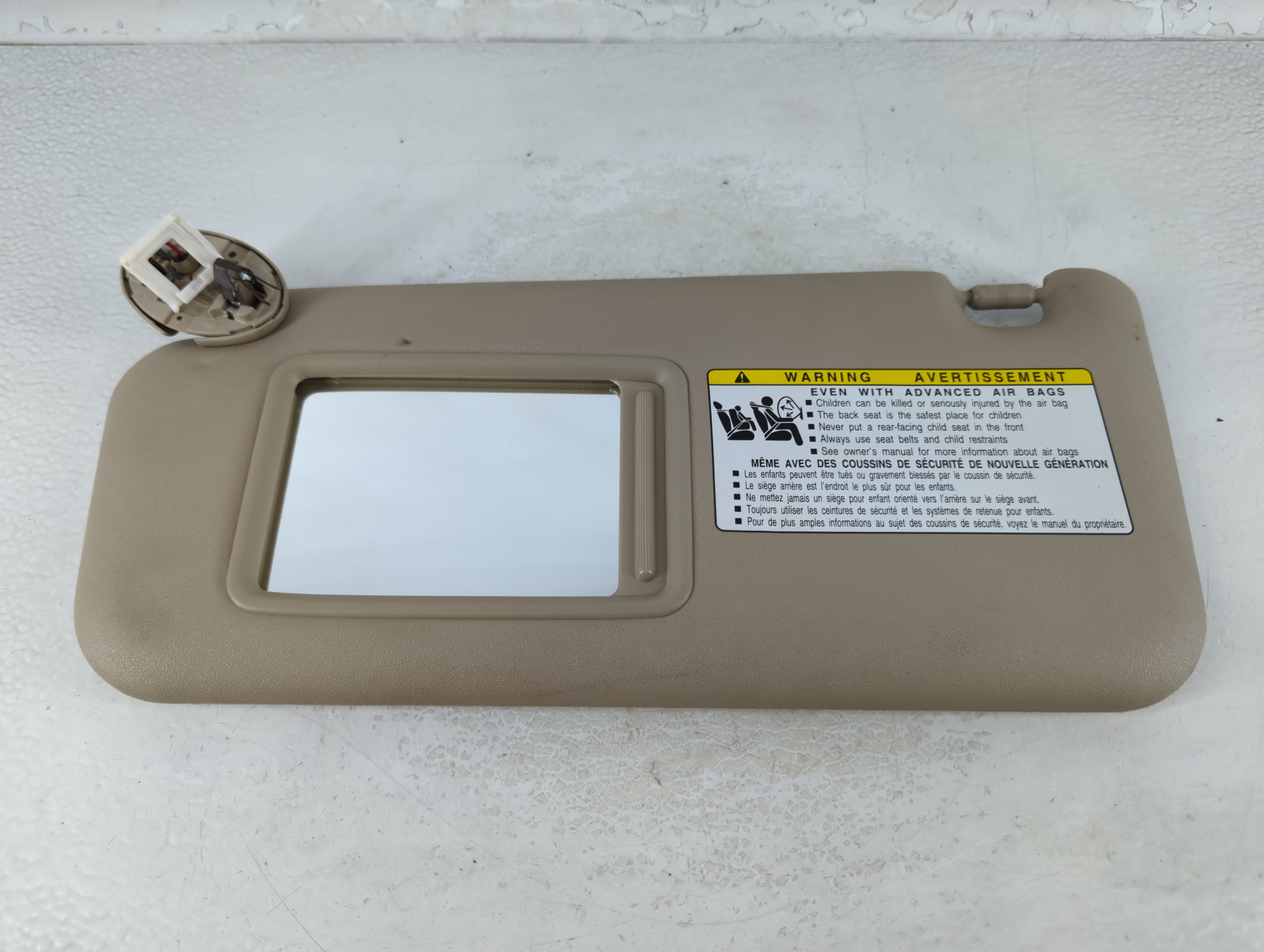 2006-2009 Toyota Rav4 Driver Sun Visor Mirror Left Sunvisor Tan 1066920 - Oemusedautoparts1.com