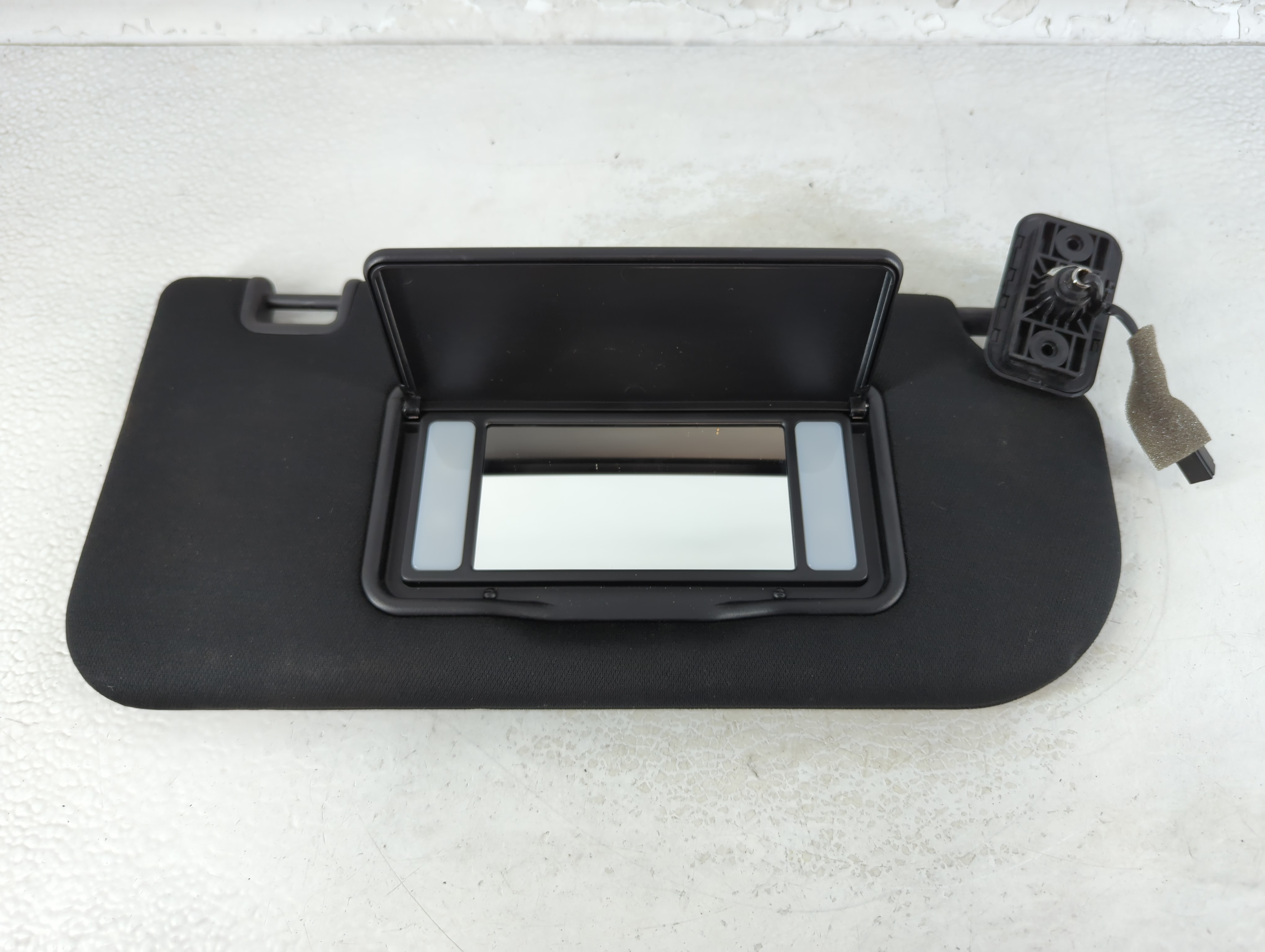 Picture of 2015-2019 Lincoln Mkc Passenger Sun Visor Mirror Right Sunvisor Black 1066940