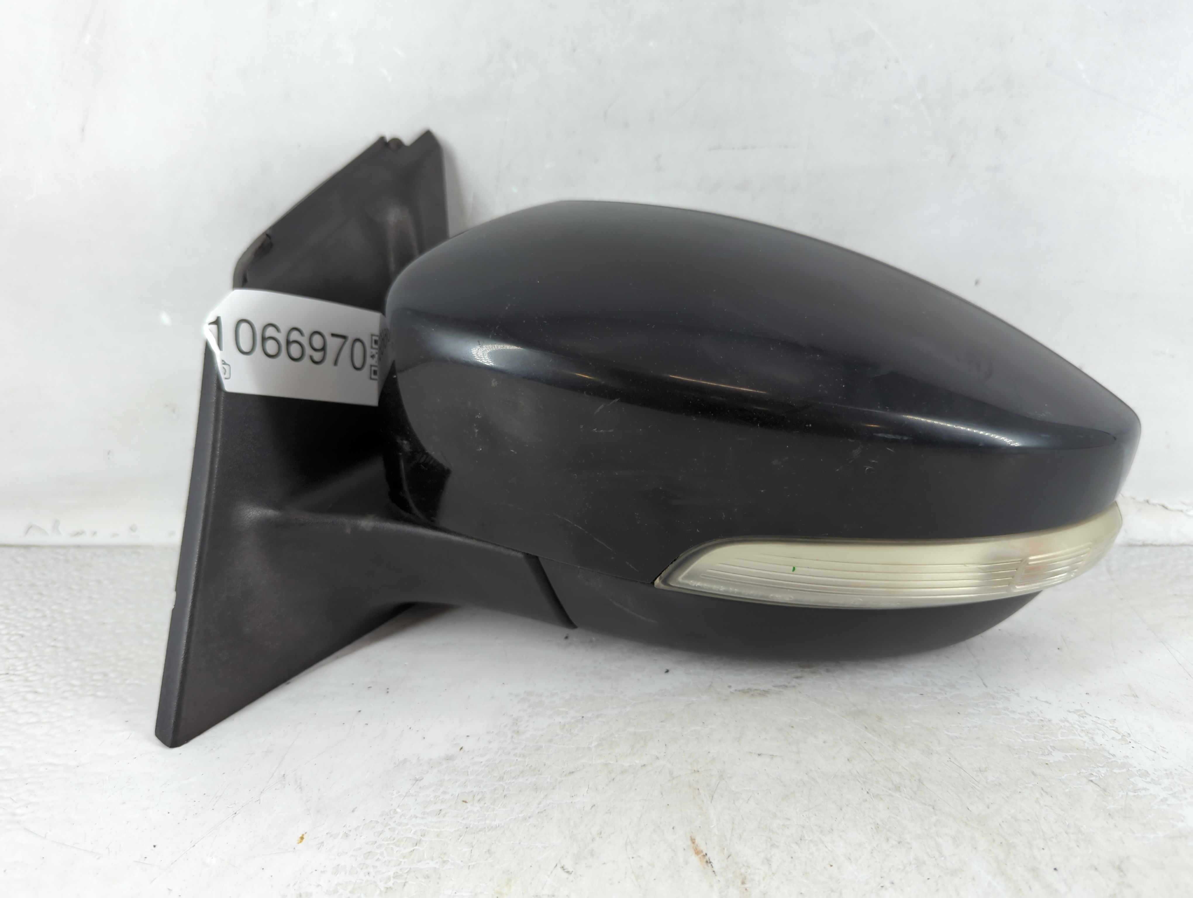 2015-2018 Ford Focus Driver Left Side View Power Door Mirror Dark Grey 1066970 - Oemusedautoparts1.com