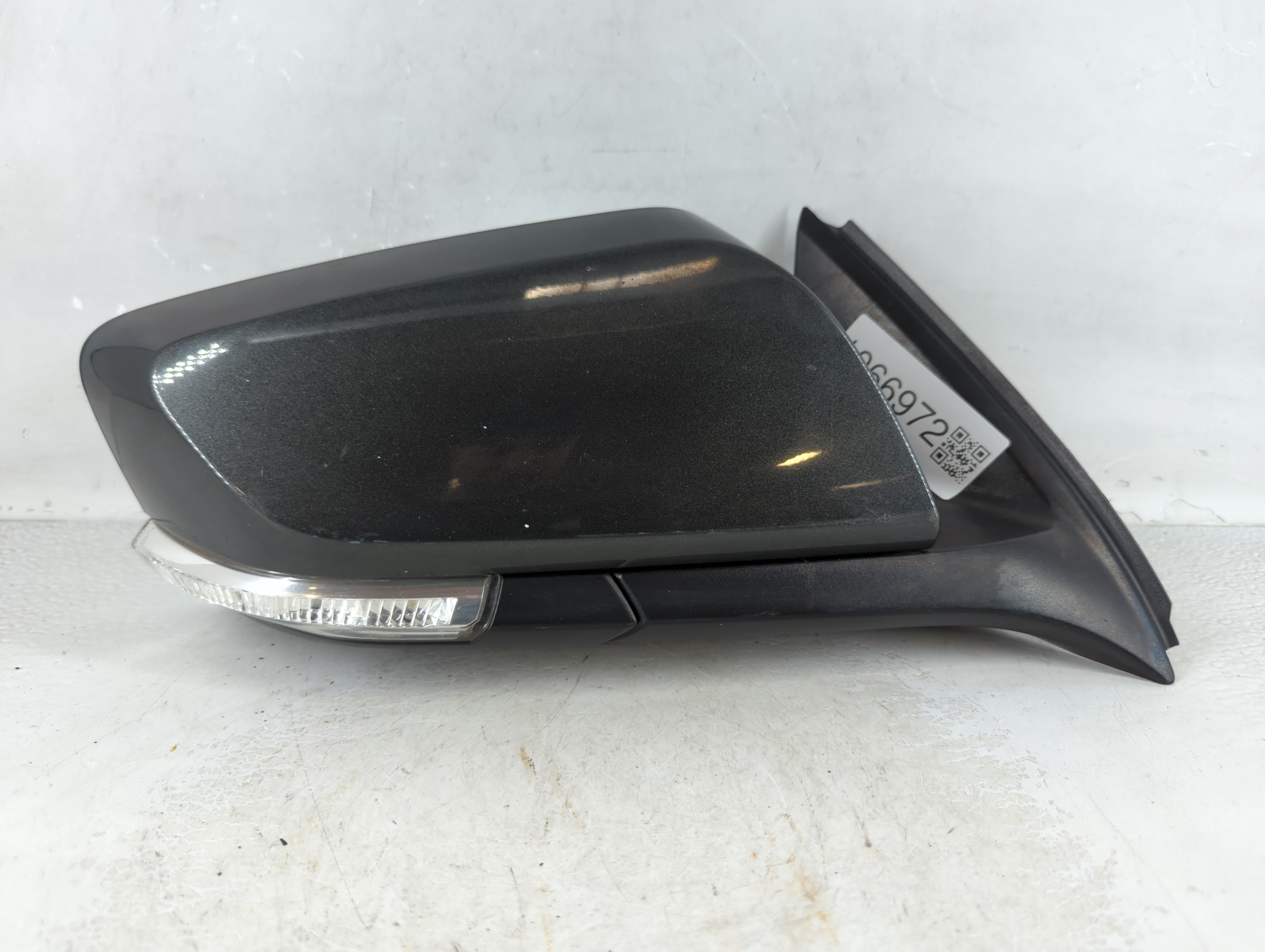2016-2020 Chevrolet Impala Passenger Right Side View Power Door Mirror 1066972 - Oemusedautoparts1.com