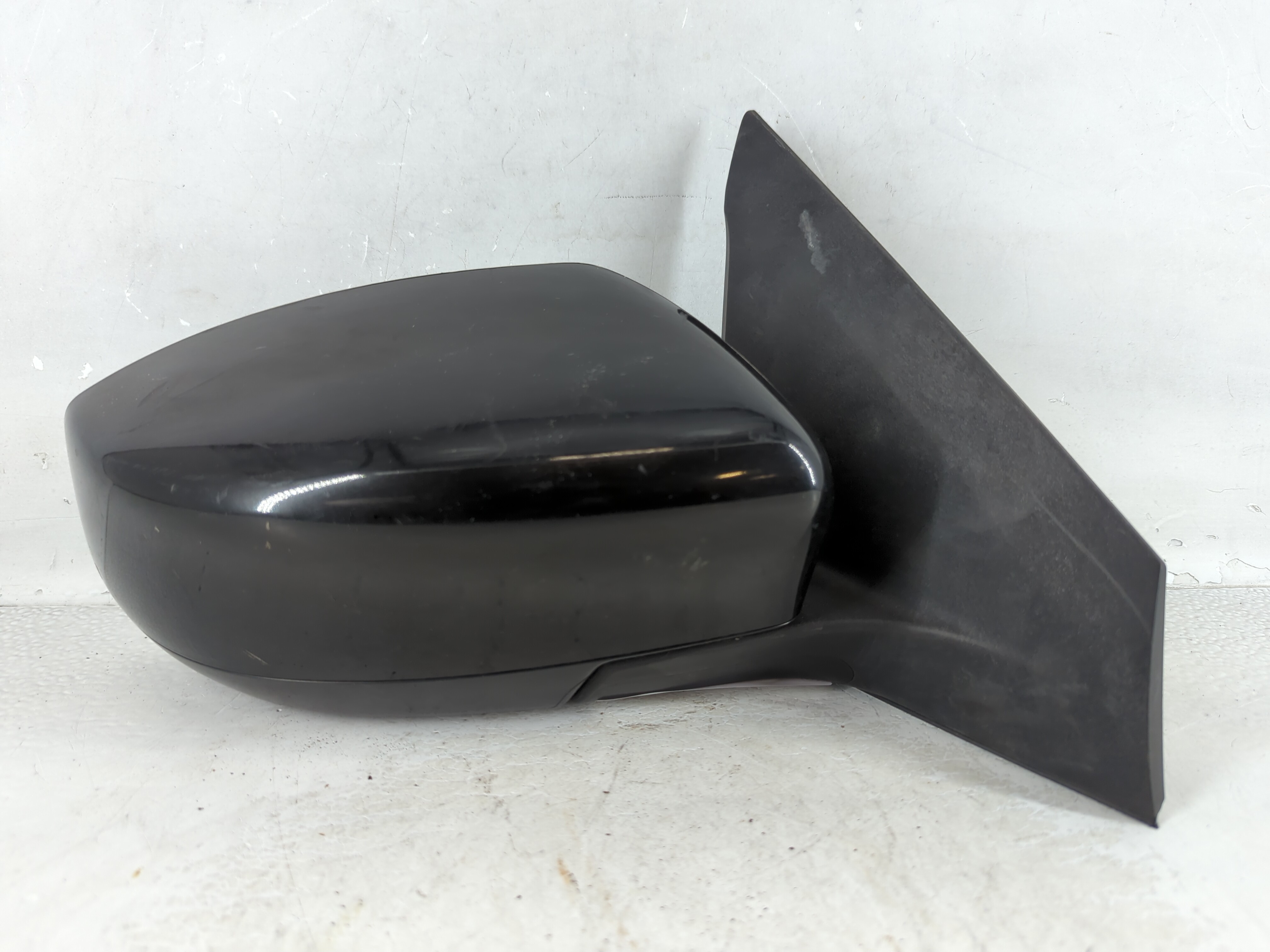 2016-2019 Nissan Sentra Passenger Right Side View Power Door Mirror 1067000 - Oemusedautoparts1.com