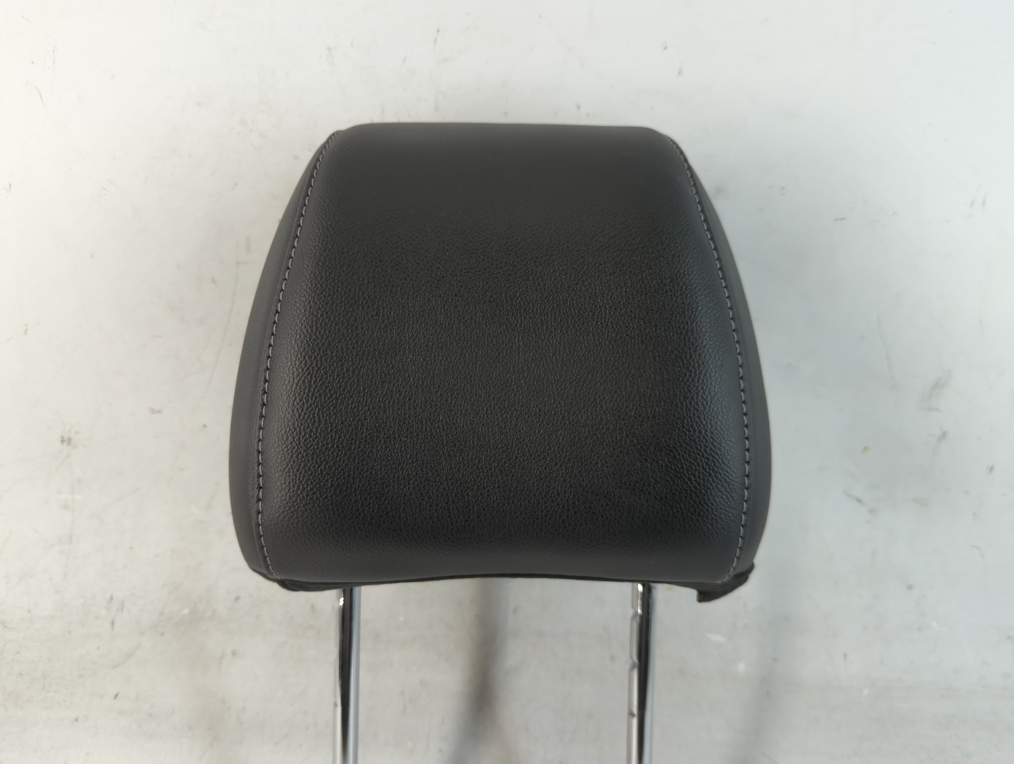 2015 Ford Escape Headrest Head Rest Front Driver Passenger Seat Black 1067054 - Oemusedautoparts1.com