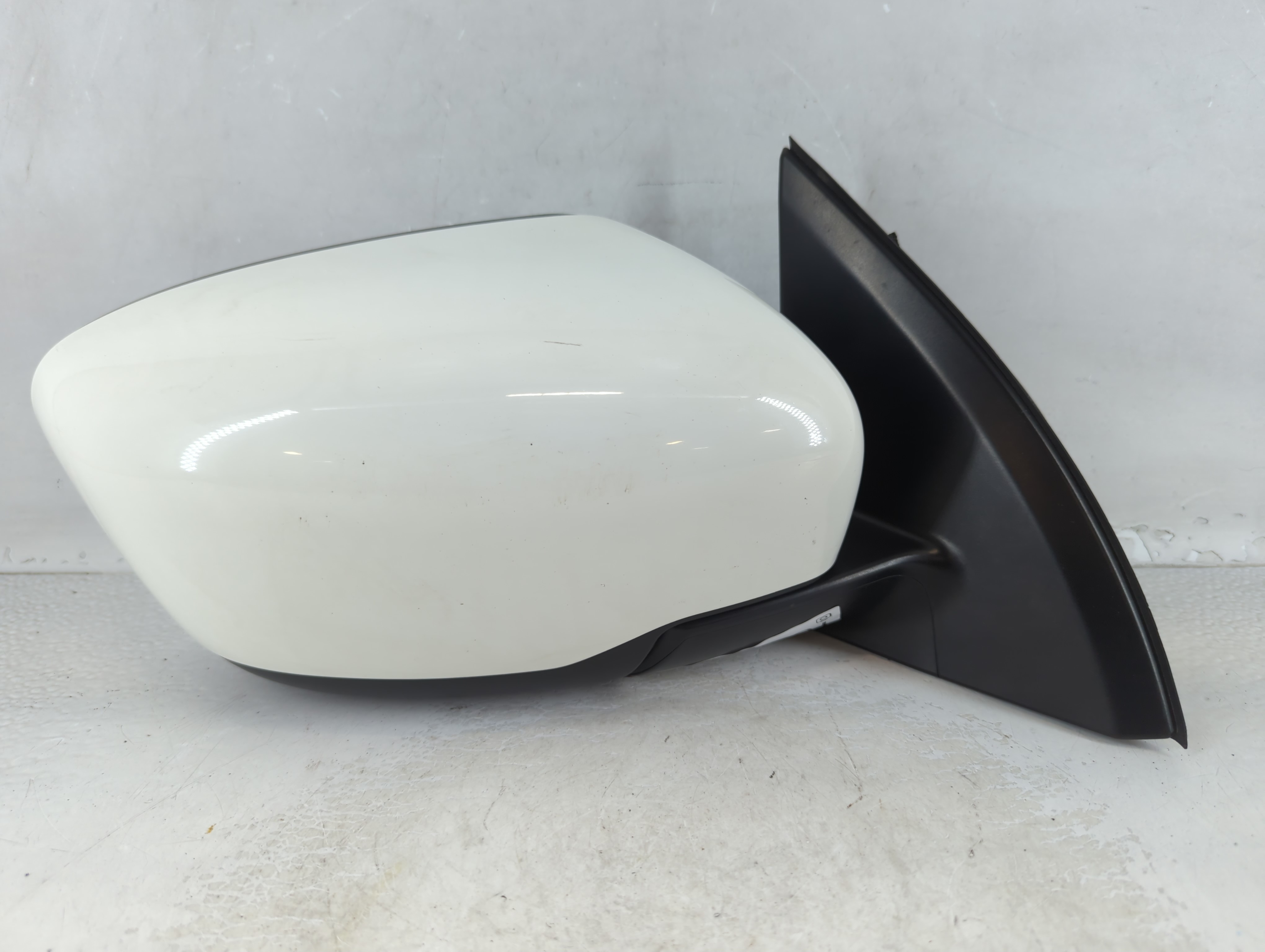2017-2022 Nissan Rogue Sport Driver Left Side View Power Door Mirror 1067152 - Oemusedautoparts1.com