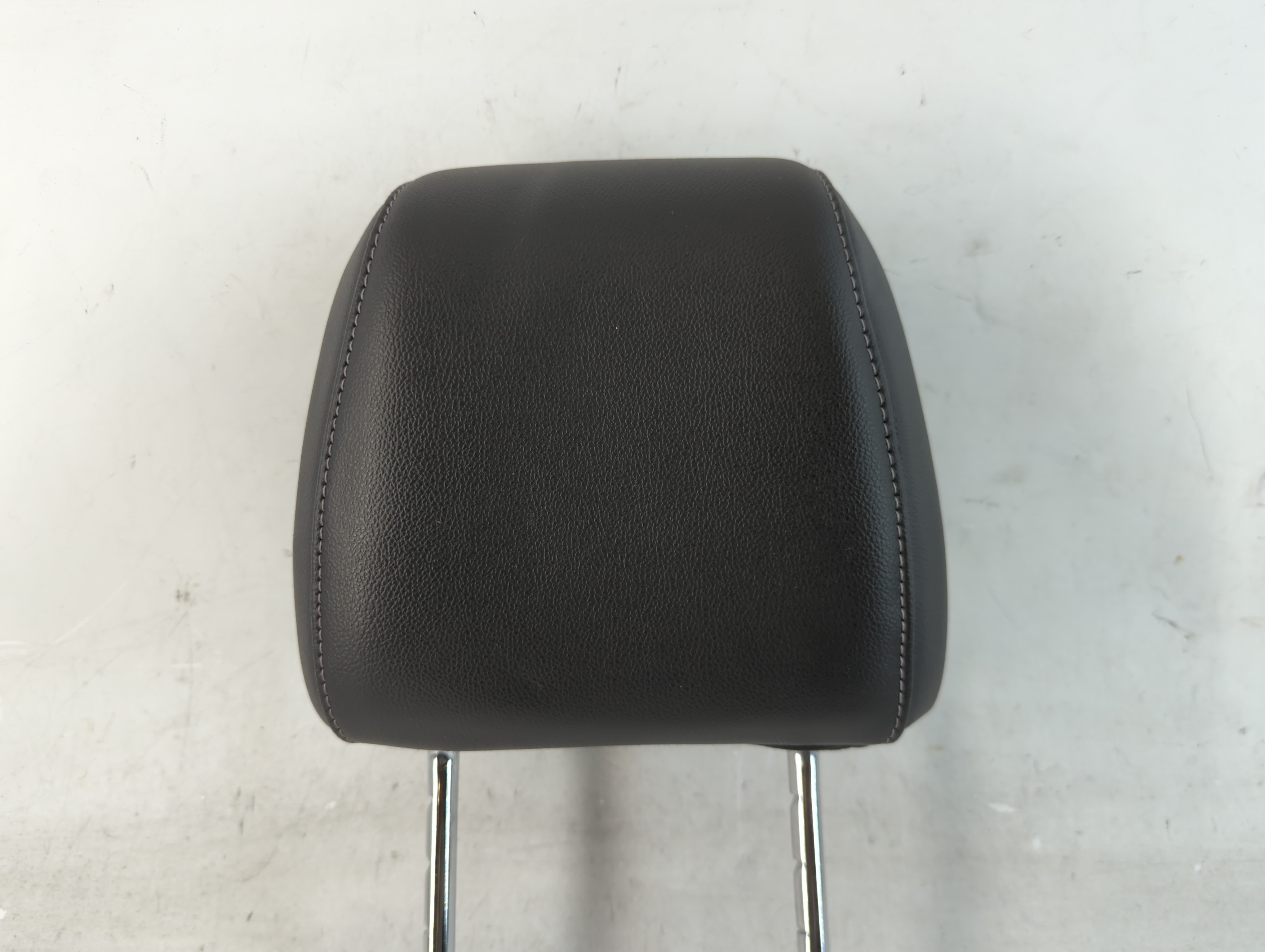 2013-2015 Ford Escape Headrest Head Rest Front Driver Passenger Seat 1067193 - Oemusedautoparts1.com