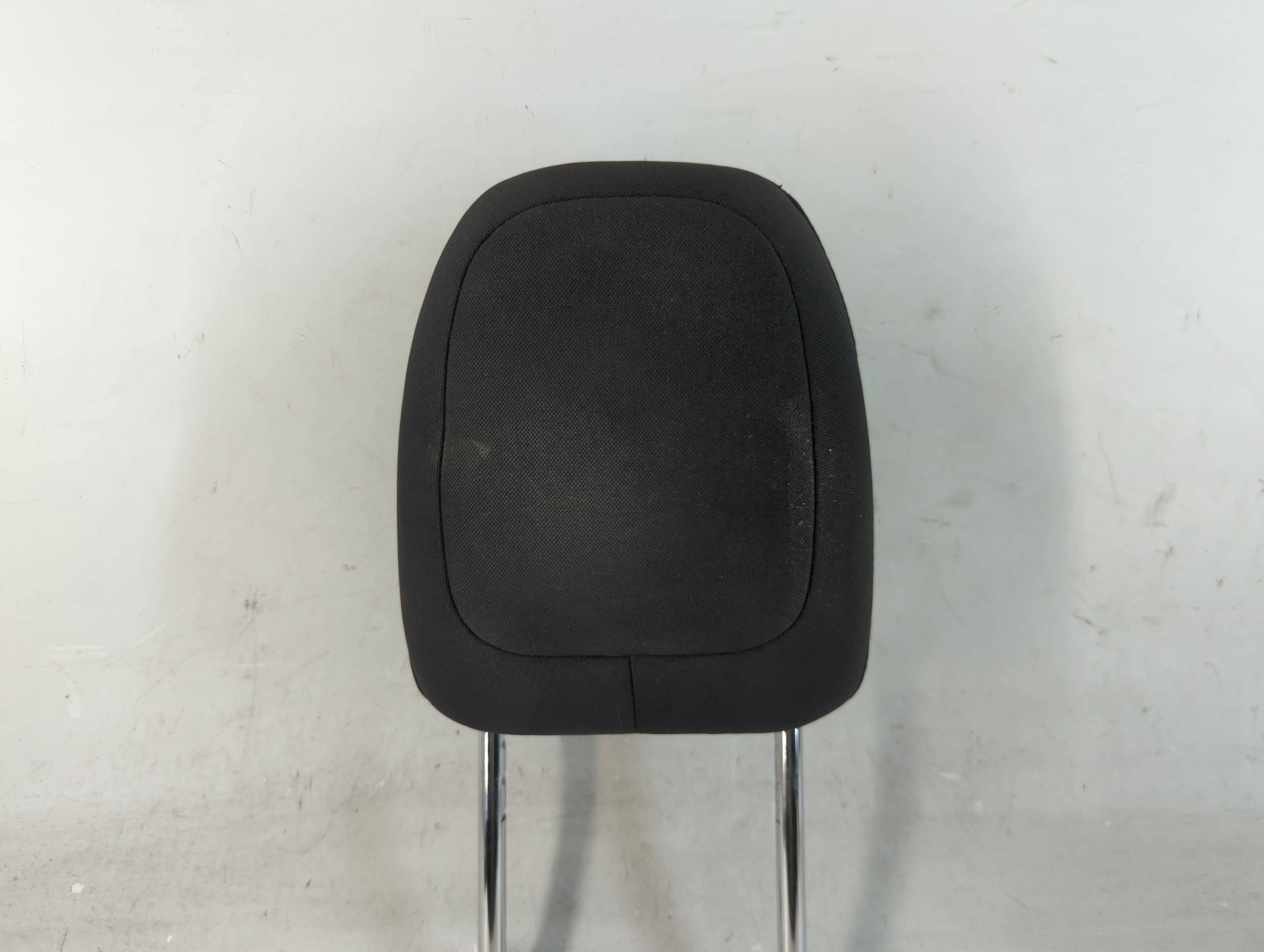 2015 Jeep Cherokee Headrest Head Rest Front Driver Passenger Seat Black 1067292 - Oemusedautoparts1.com