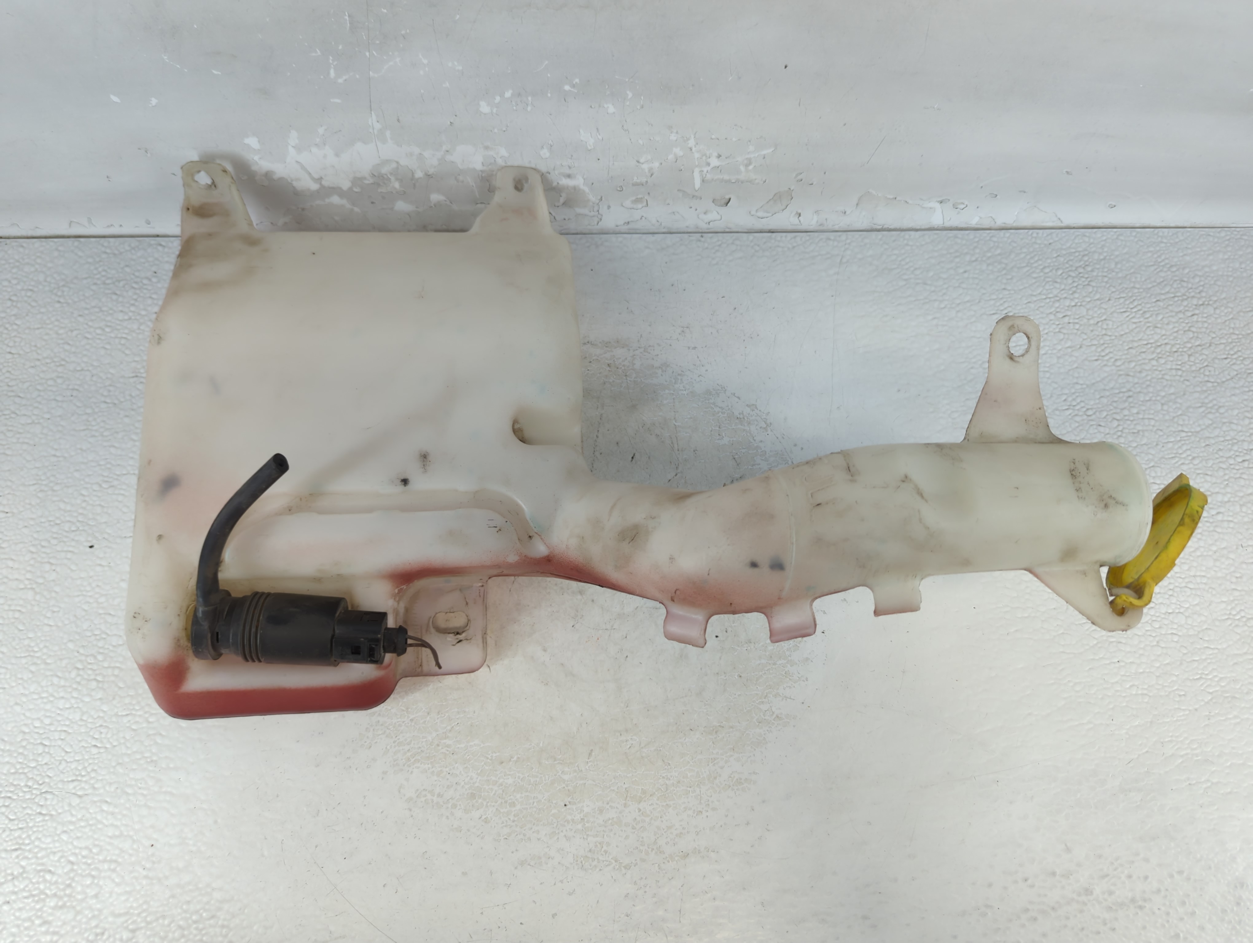 2011-2014 Chrysler 200 Windshield Washer Fluid Reservoir Bottle Oem 1067299 - Oemusedautoparts1.com