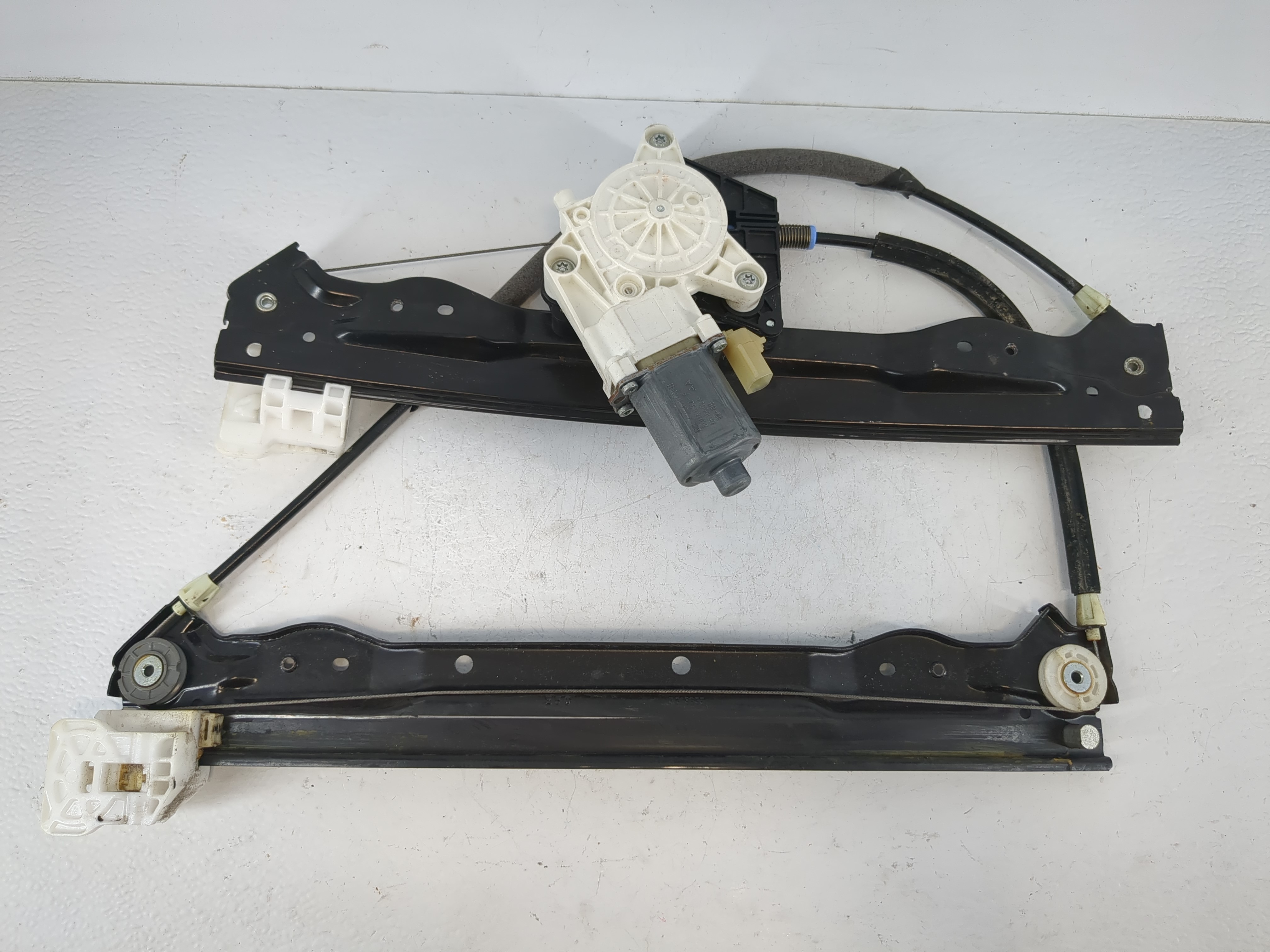 Picture of 2011-2014 Chrysler 200 Window Regulator Passenger Front 1067351