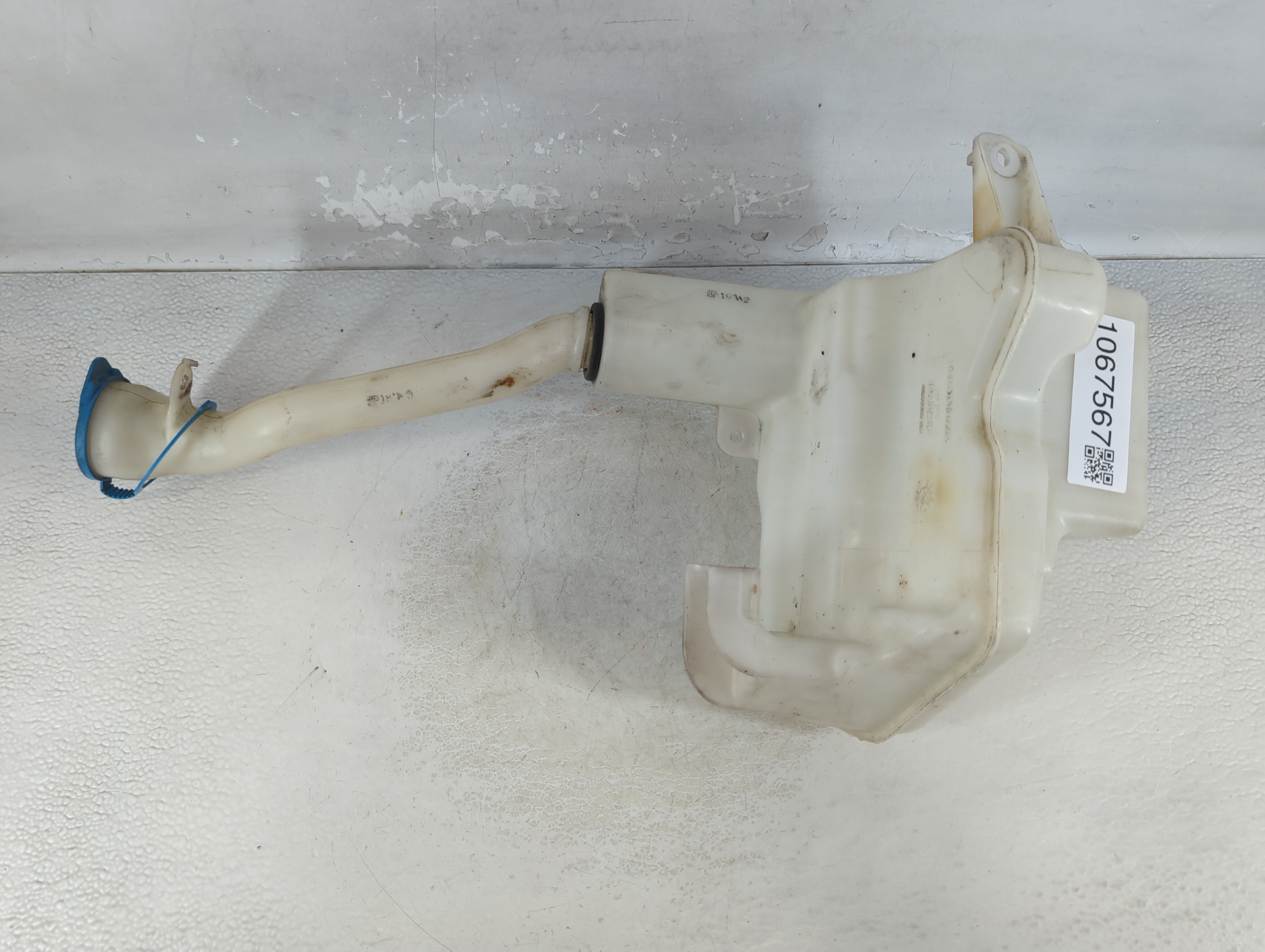 2012-2015 Honda Civic Windshield Washer Fluid Reservoir Bottle Oem 1067567 - Oemusedautoparts1.com