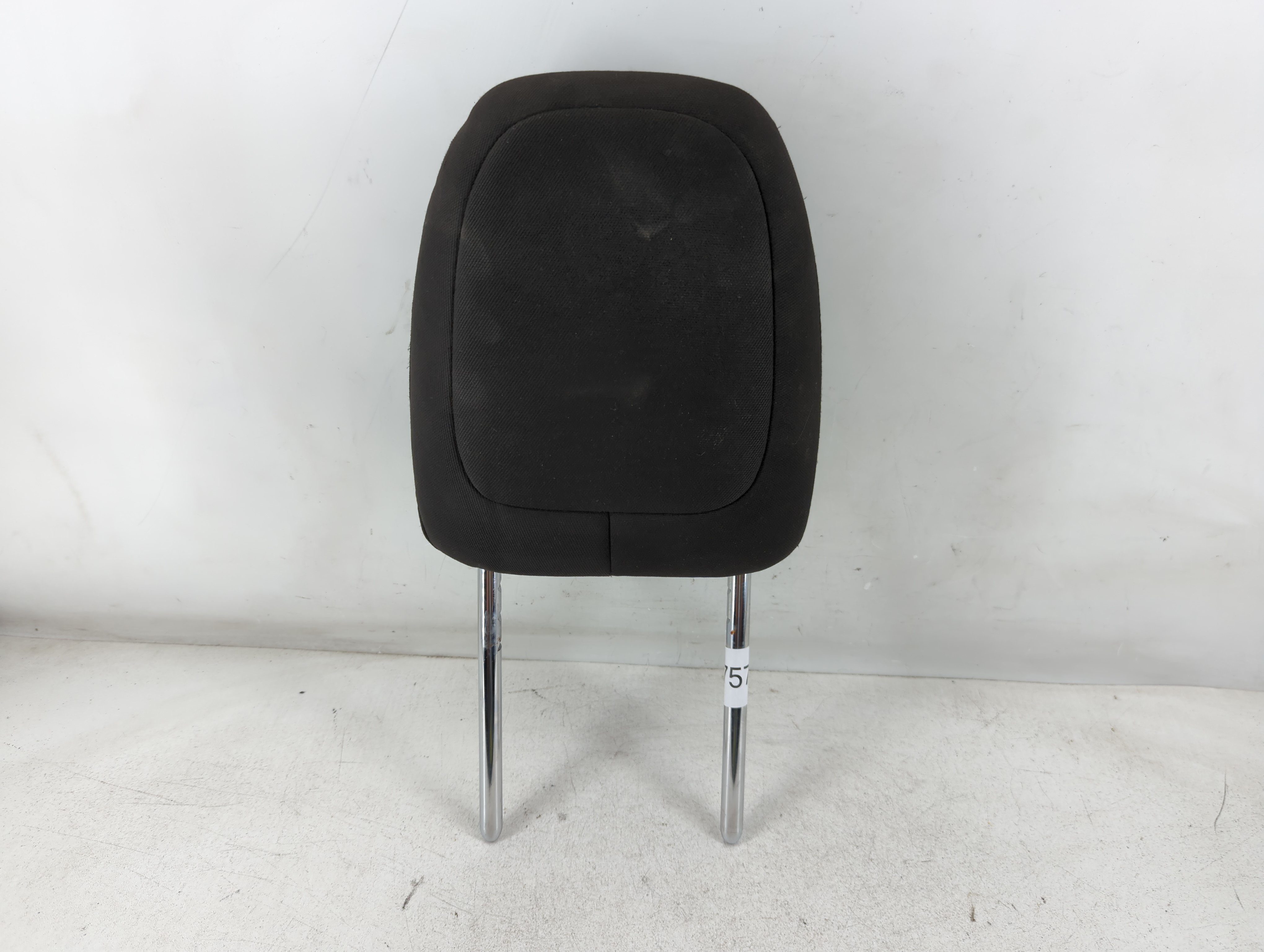Picture of Jeep Cherokee Headrest Head Rest Front Driver Passenger Seat Black 1067571
