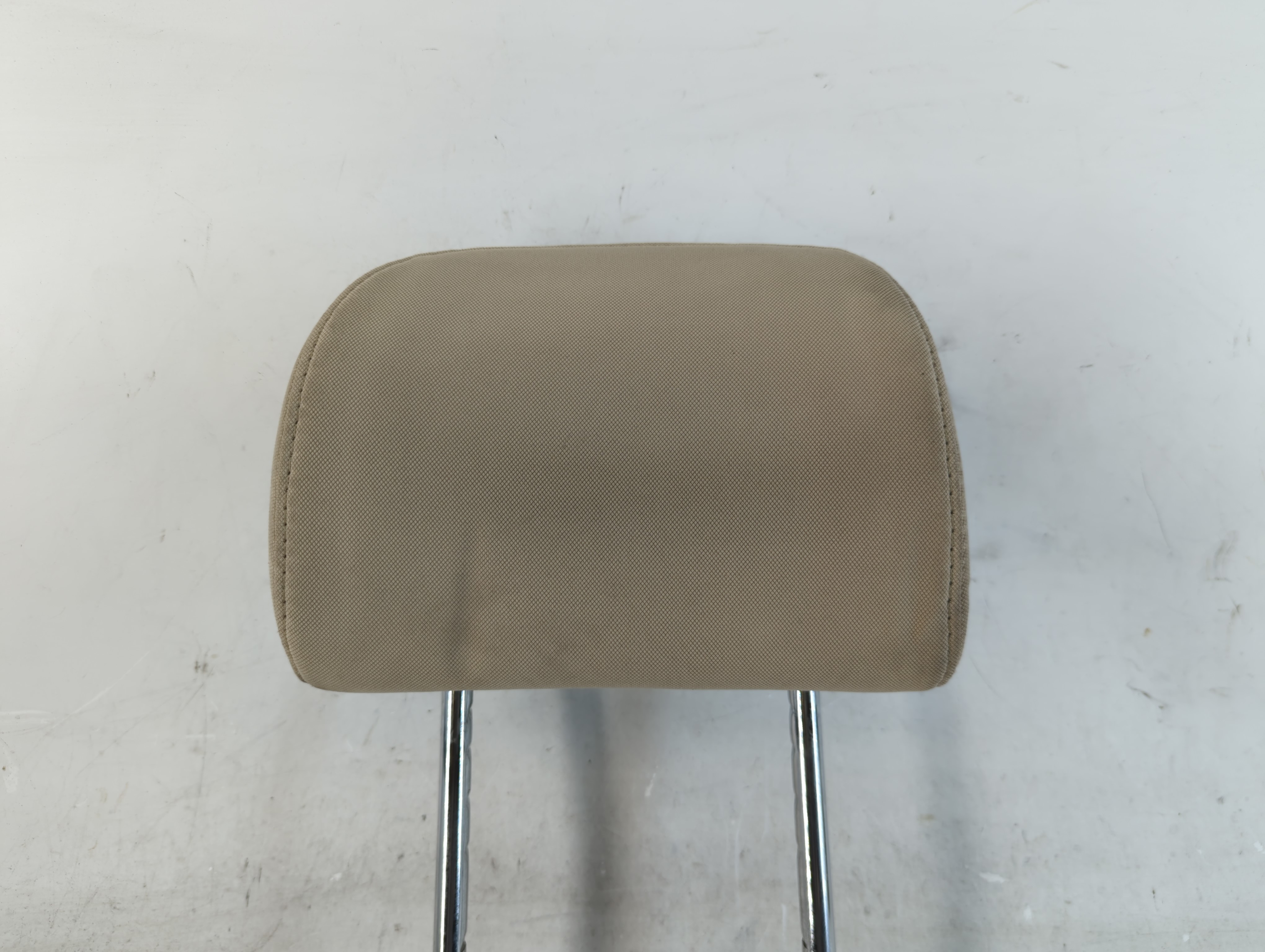 Hyundai Sonata Headrest Head Rest Front Driver Passenger Seat Beige 1067620 - Oemusedautoparts1.com