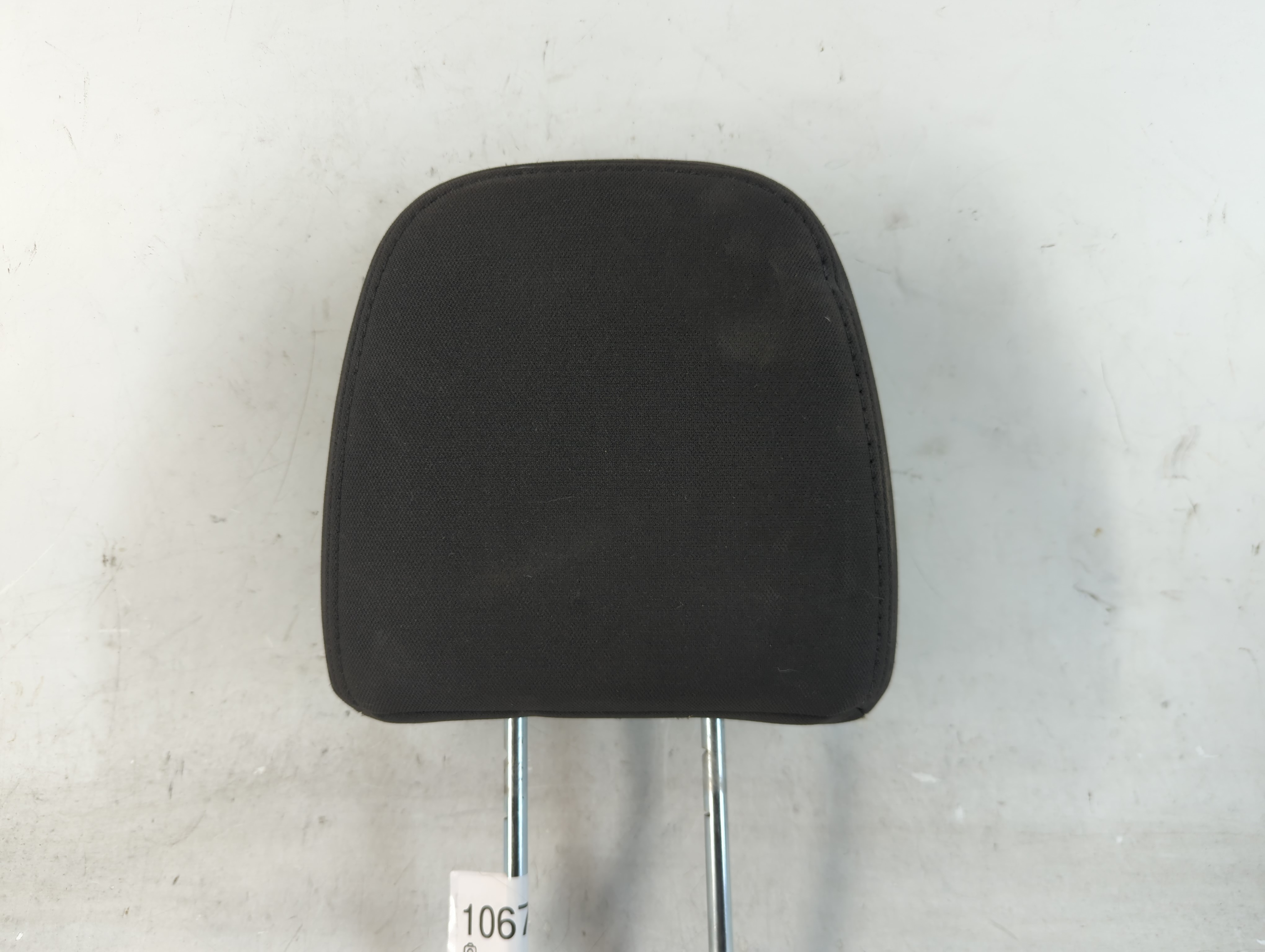 2017 Dodge Journey Headrest Head Rest Rear Center Seat Black 1067638 - Oemusedautoparts1.com