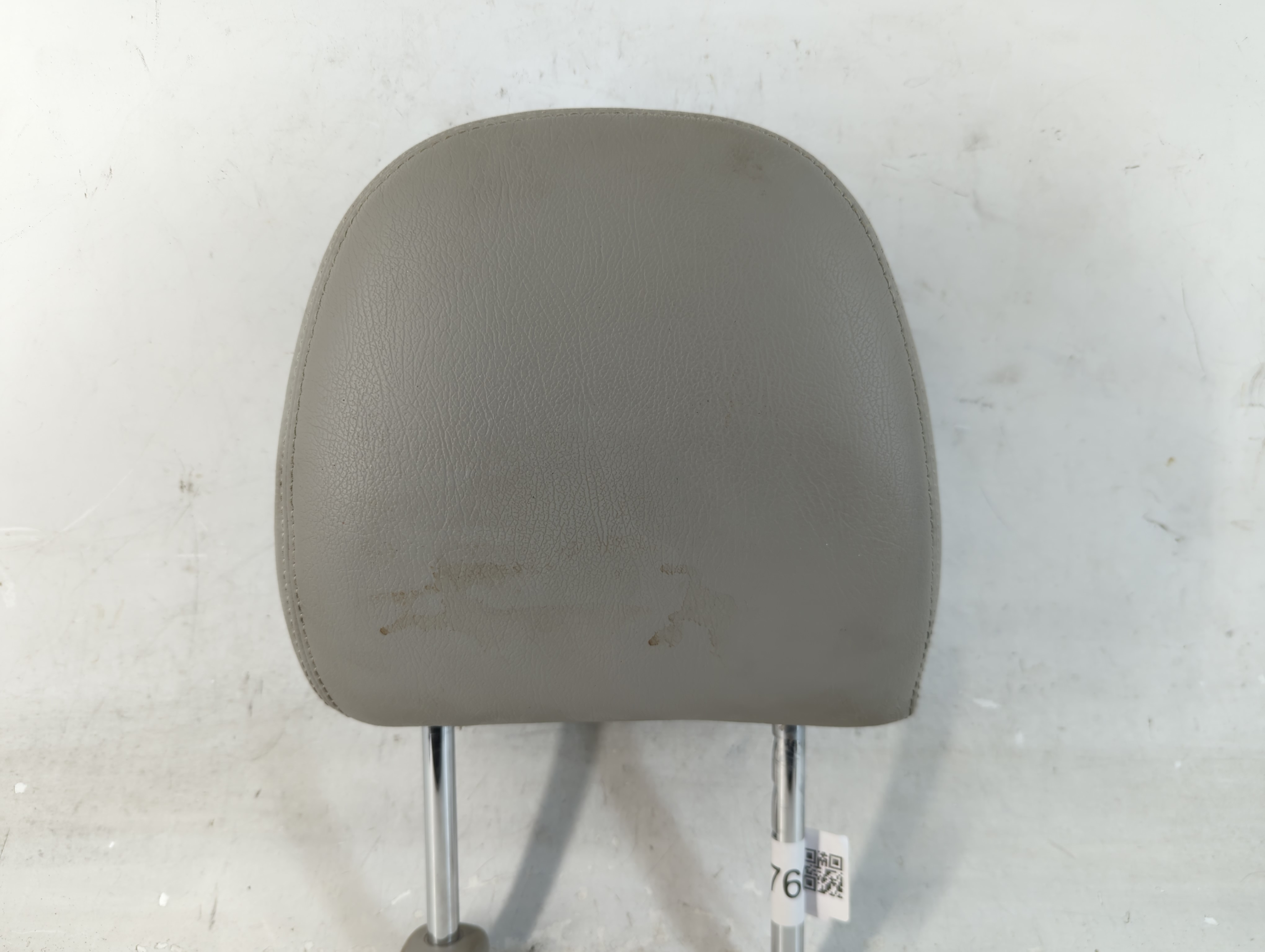 2011-2011 Toyota Sienna Headrest Head Rest Front Driver Passenger Seat 1067663 - Oemusedautoparts1.com