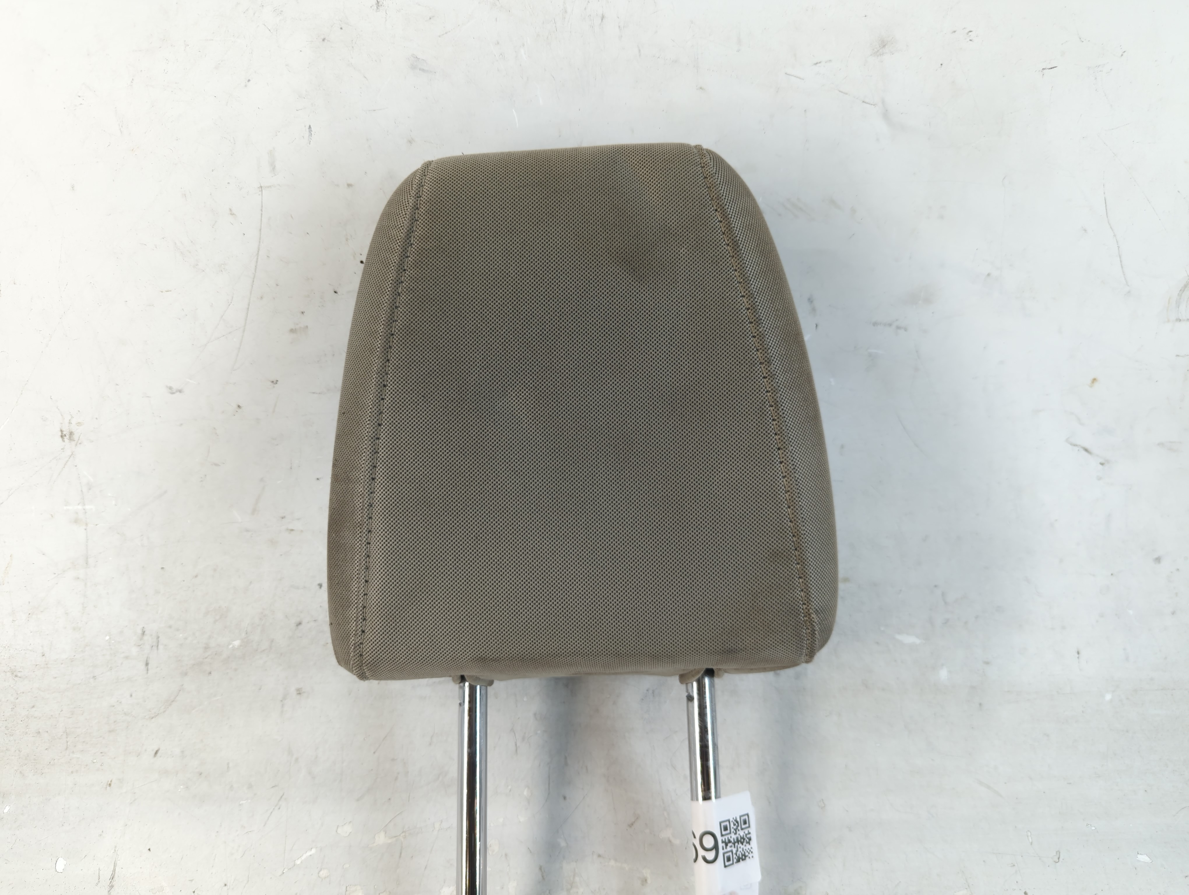 2016-2019 Ford Escape Headrest Head Rest Rear Center Seat Gray 1067669 - Oemusedautoparts1.com