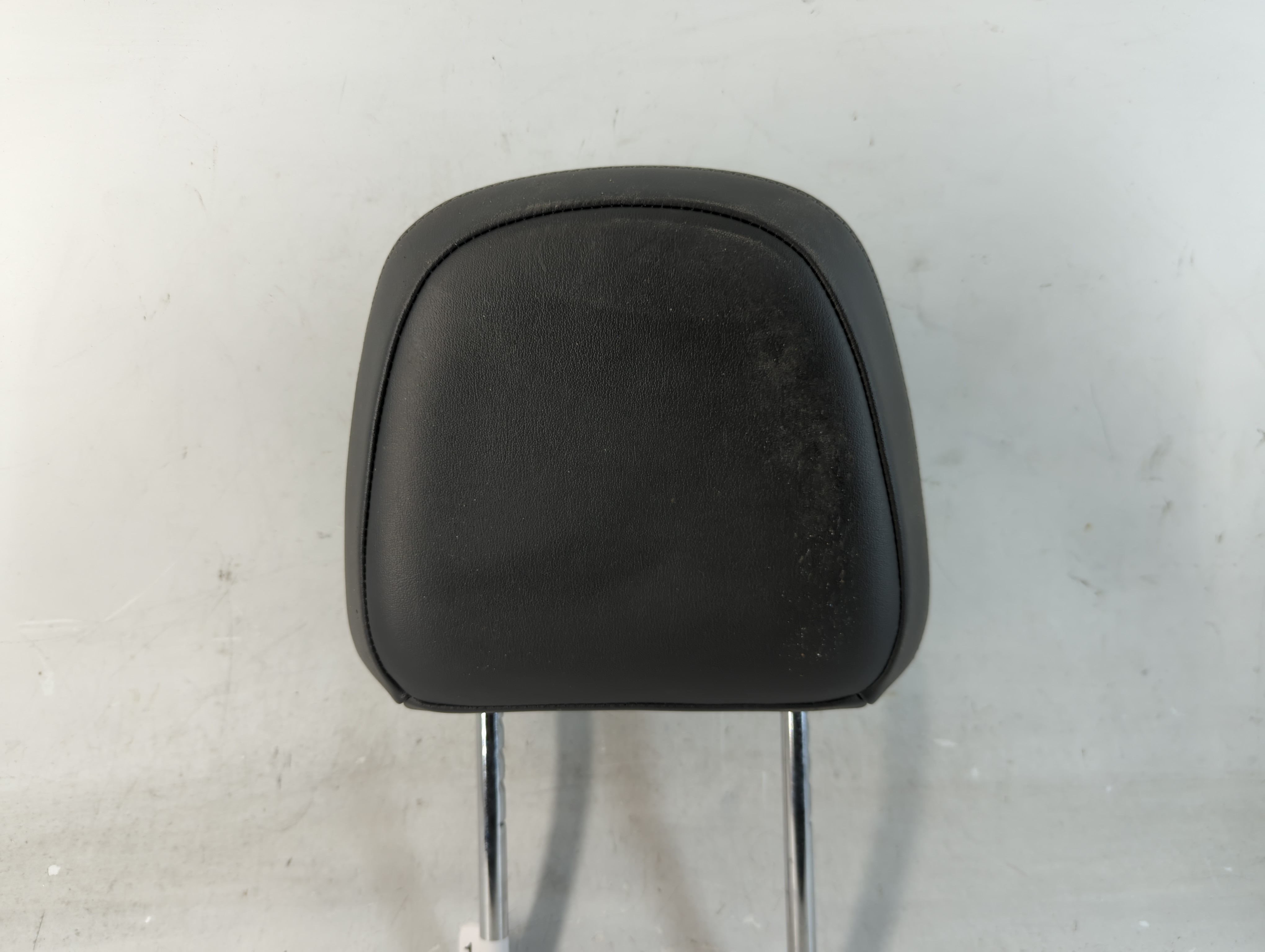 2015-2016 Buick Encore Headrest Head Rest Front Driver Passenger Seat 1067726 - Oemusedautoparts1.com