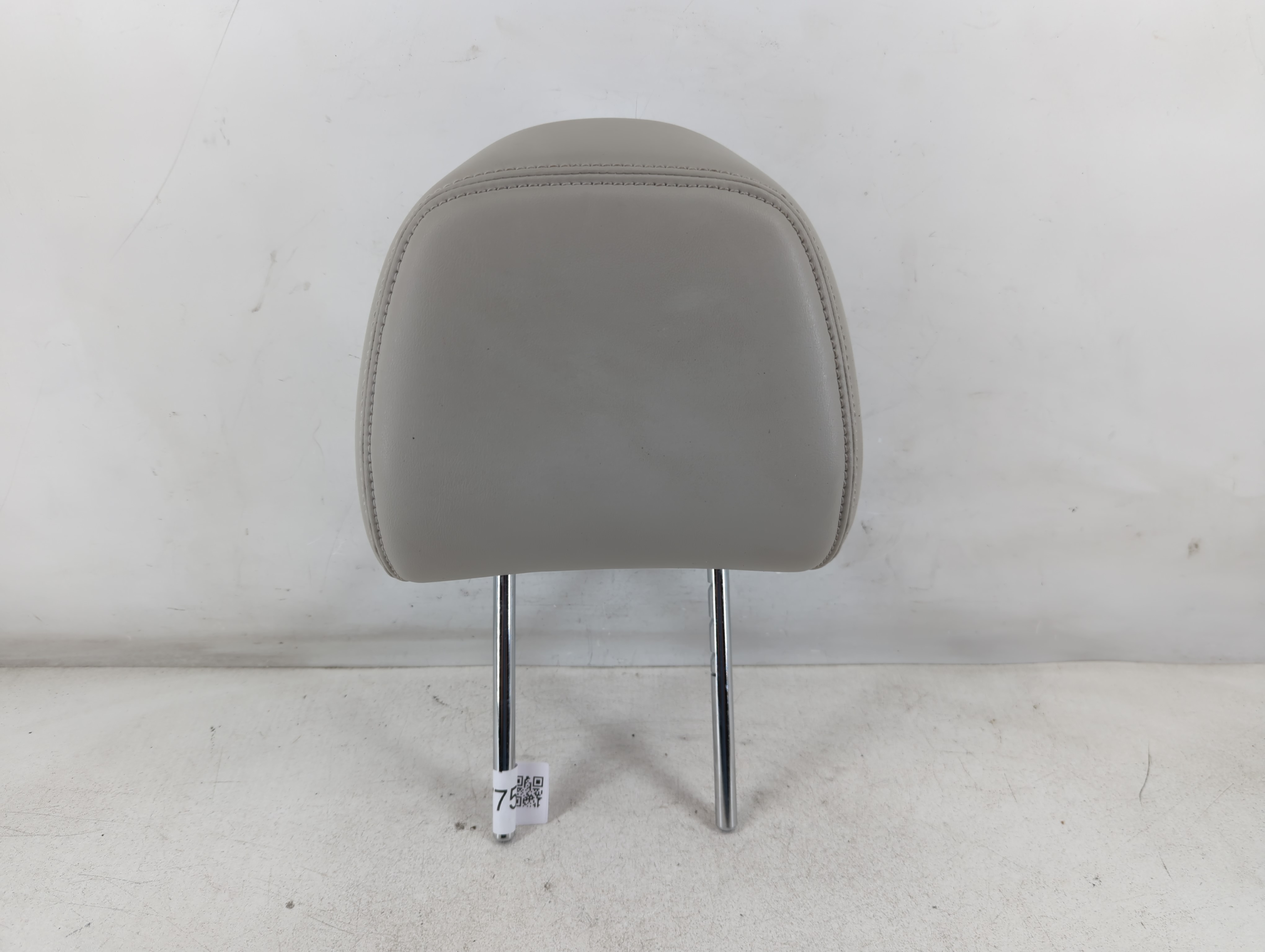2015 Infiniti Q50 Headrest Head Rest Rear Seat Gray 1067754 - Oemusedautoparts1.com
