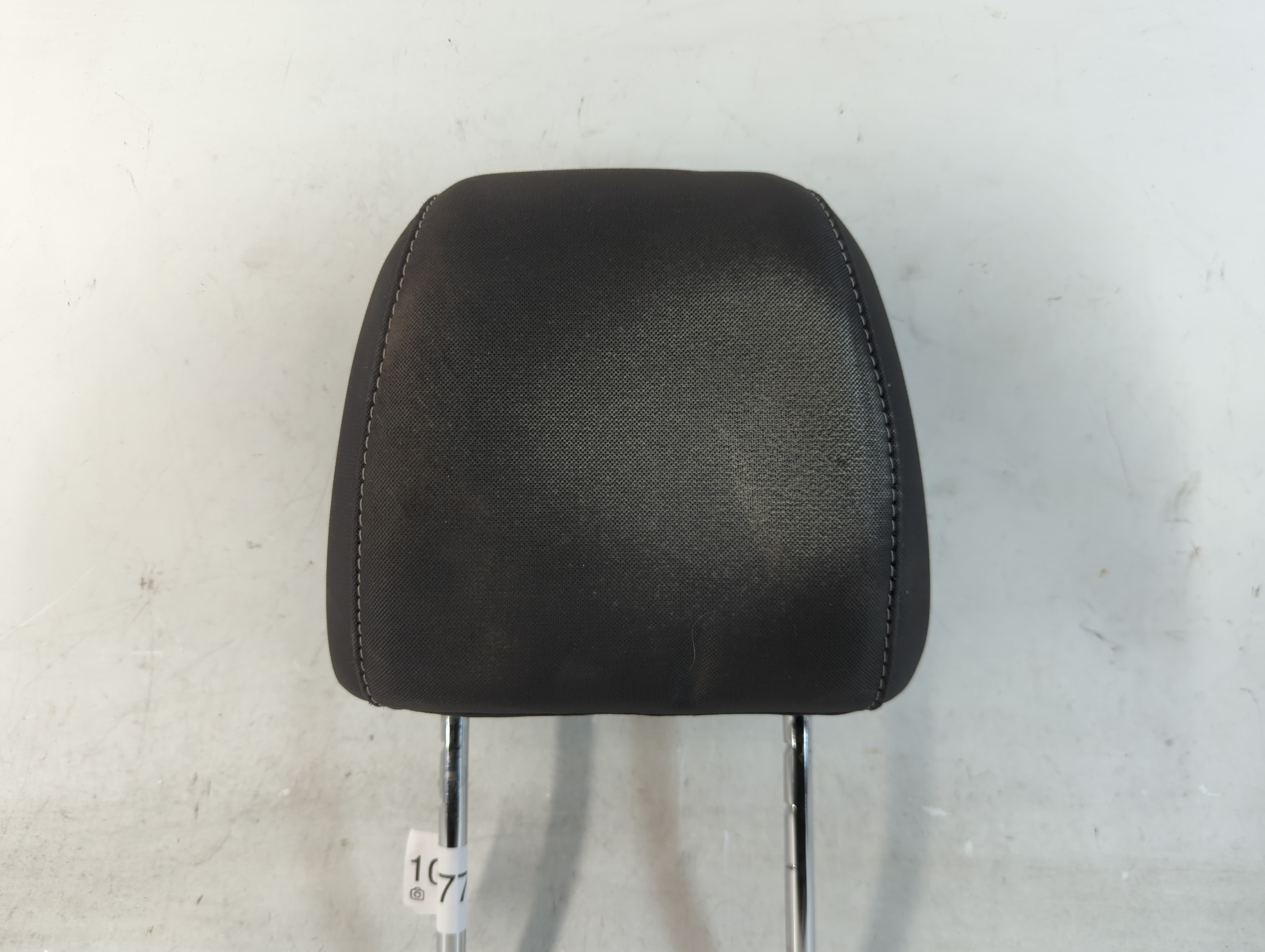 2016-2019 Ford Escape Headrest Head Rest Front Driver Passenger Seat 1067770 - Oemusedautoparts1.com