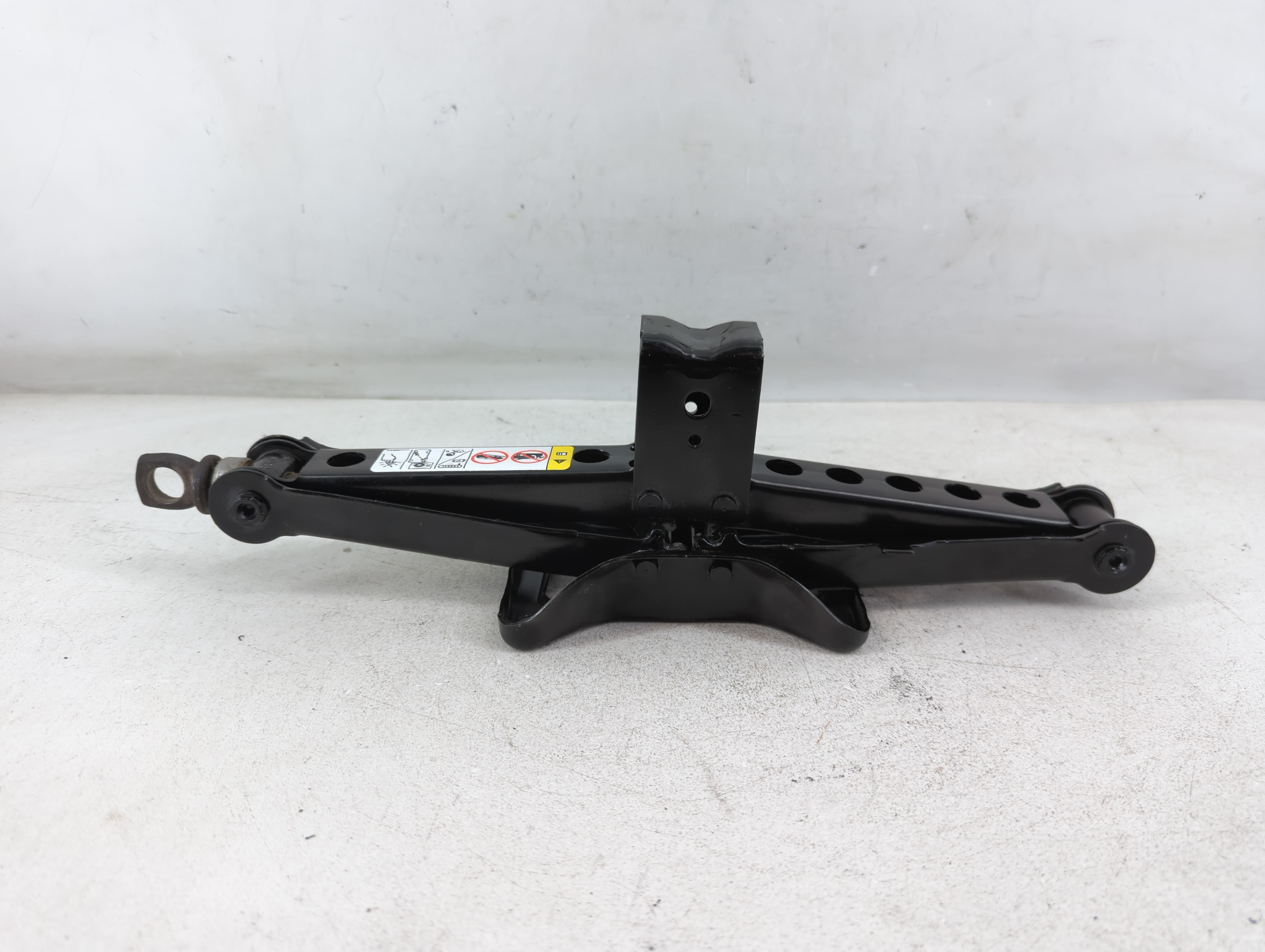 2014 Dodge Journey Spare Scissor Car Jack 1067794 - Oemusedautoparts1.com