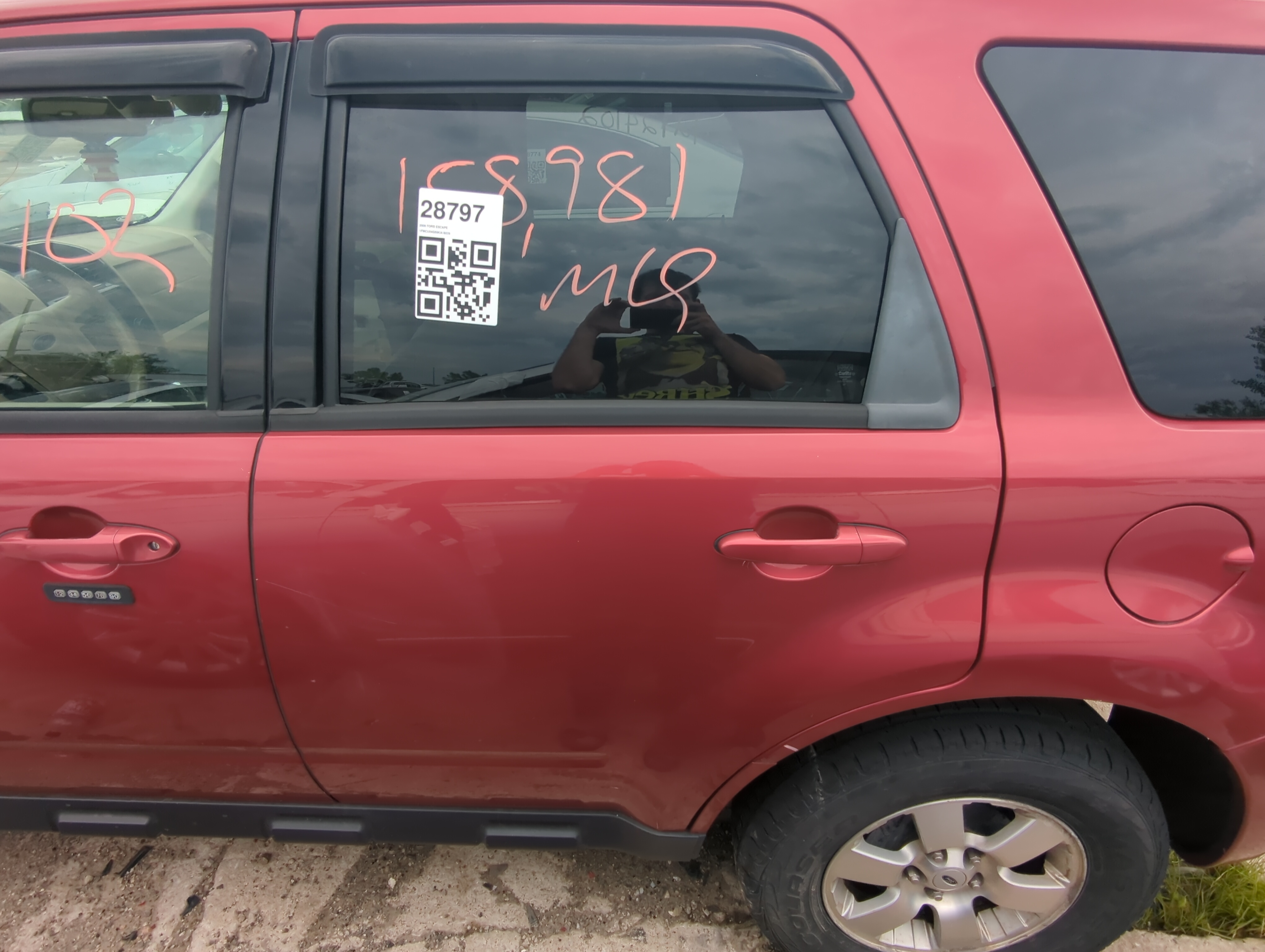 Picture of 2008-2012 Ford Escape Driver Rear Door Oem 1067908