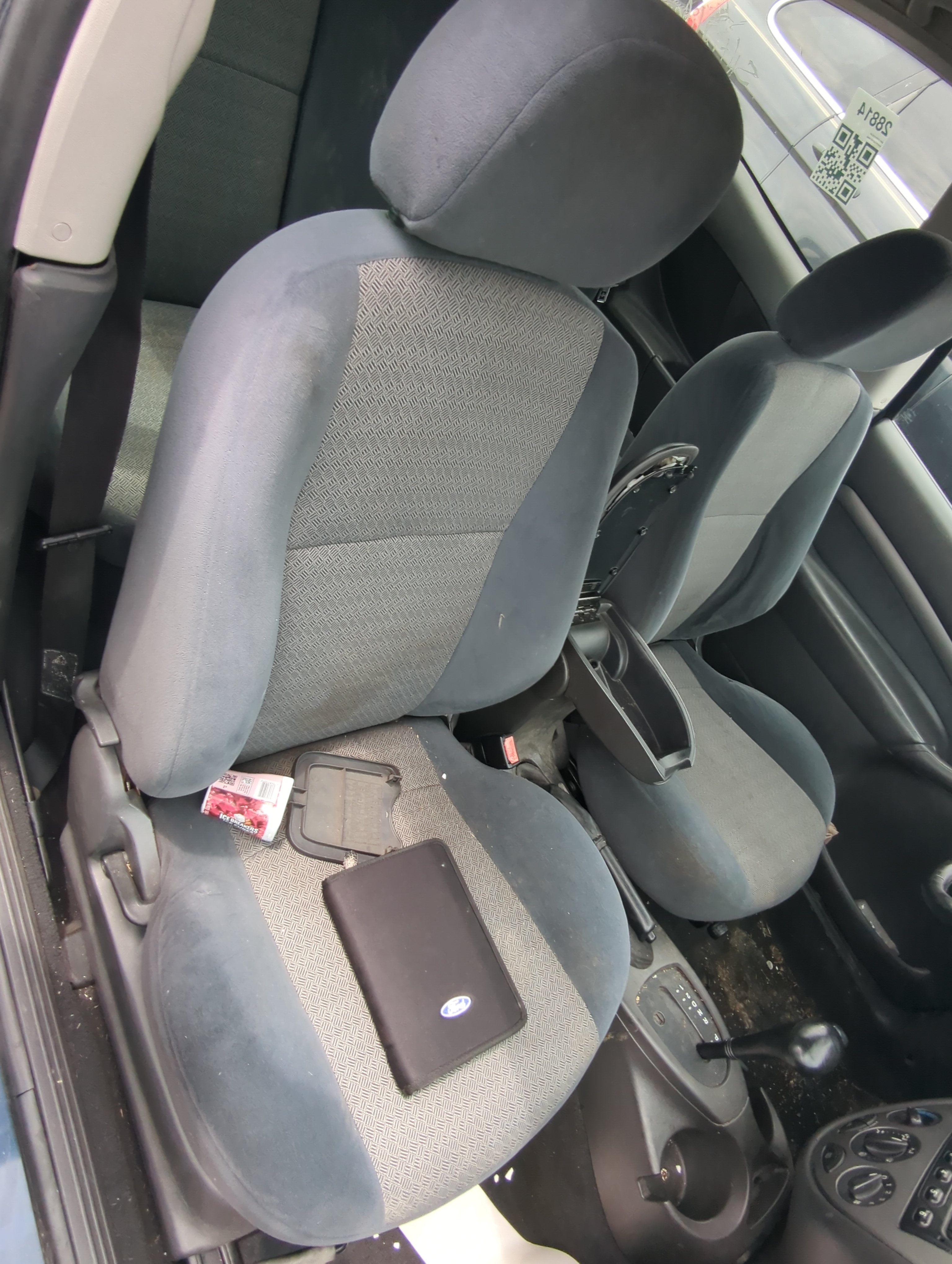 Picture of 2001 Ford Focus Passenger Front Seat Oem 1068047