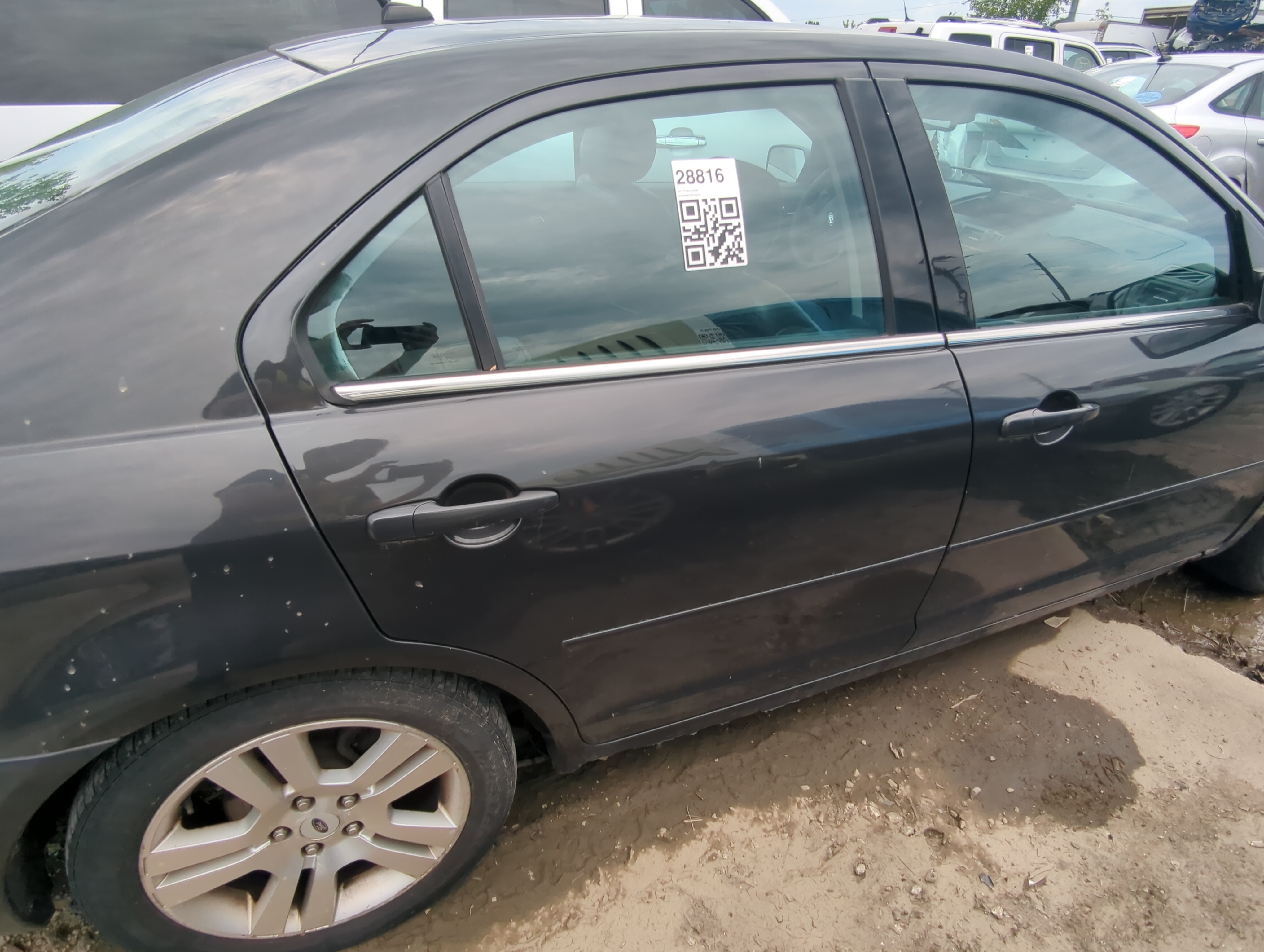 Picture of 2006-2012 Ford Fusion Passenger Rear Door Oem 1068319