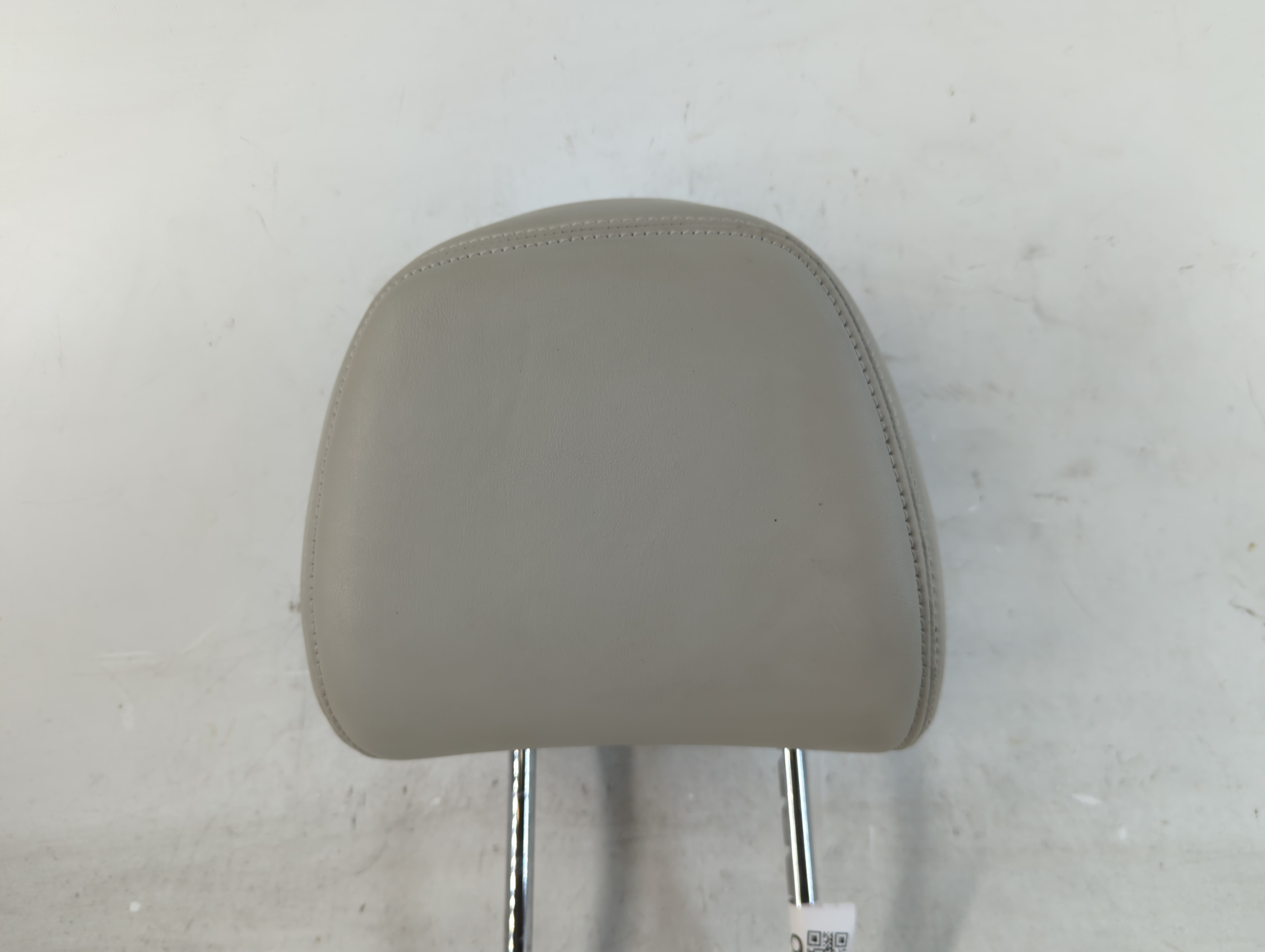 Picture of 2015 Infiniti Q50 Headrest Head Rest Front Driver Passenger Seat Grey 1068469