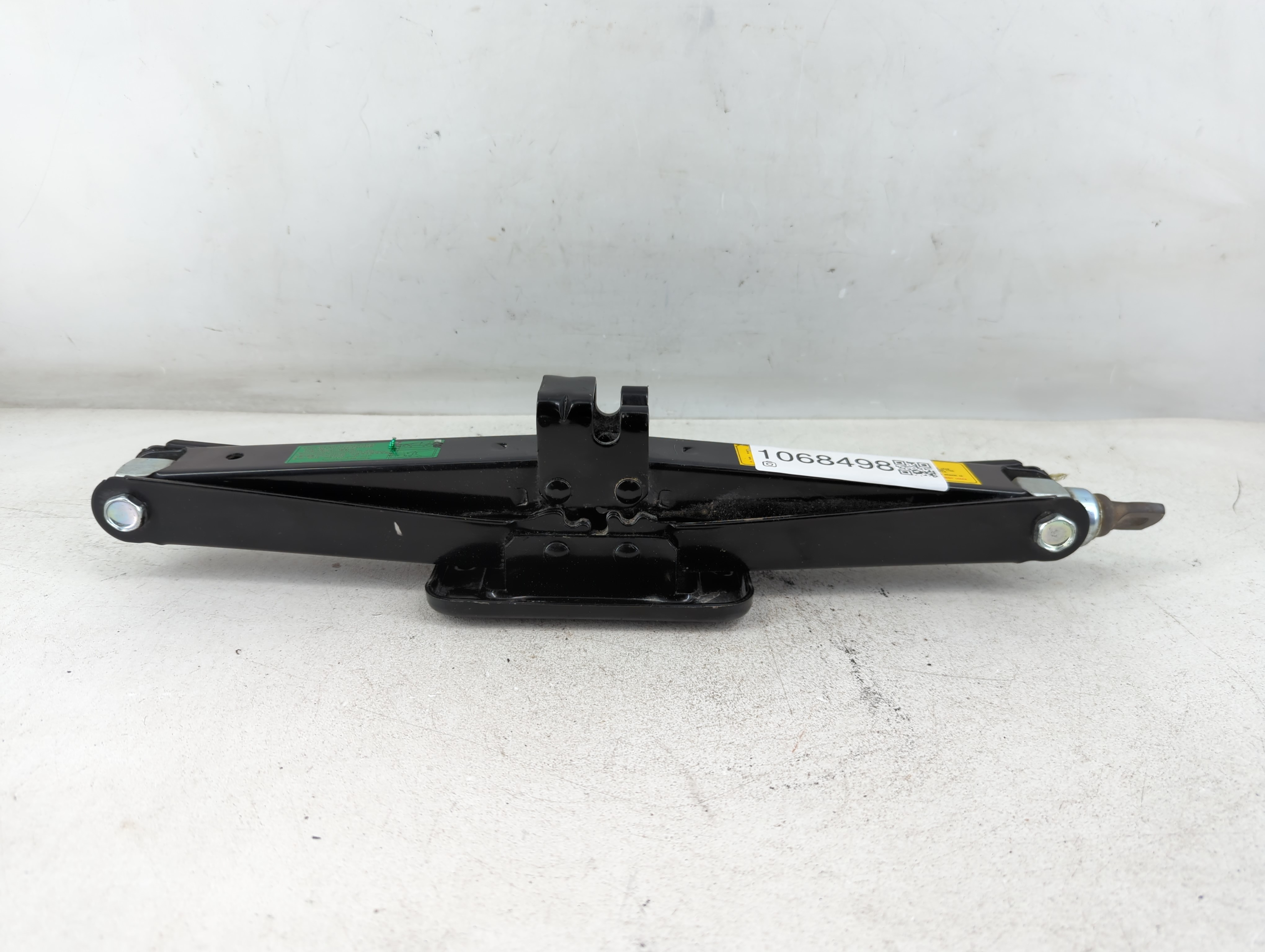 Picture of 2012 Kia Sorento Spare Scissor Car Jack 1068498