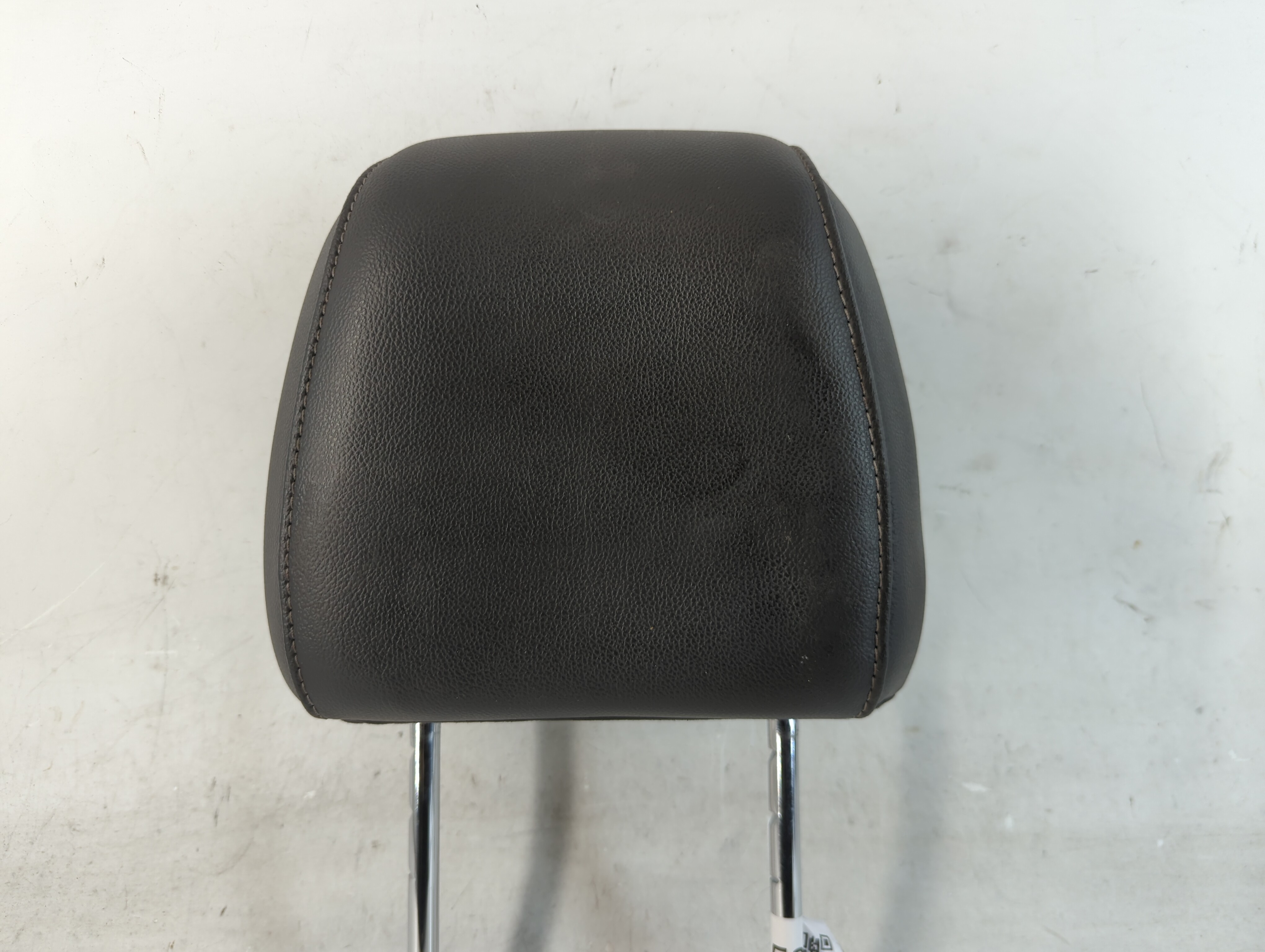 2013-2015 Ford Escape Headrest Head Rest Front Driver Passenger Seat 1068531 - Oemusedautoparts1.com