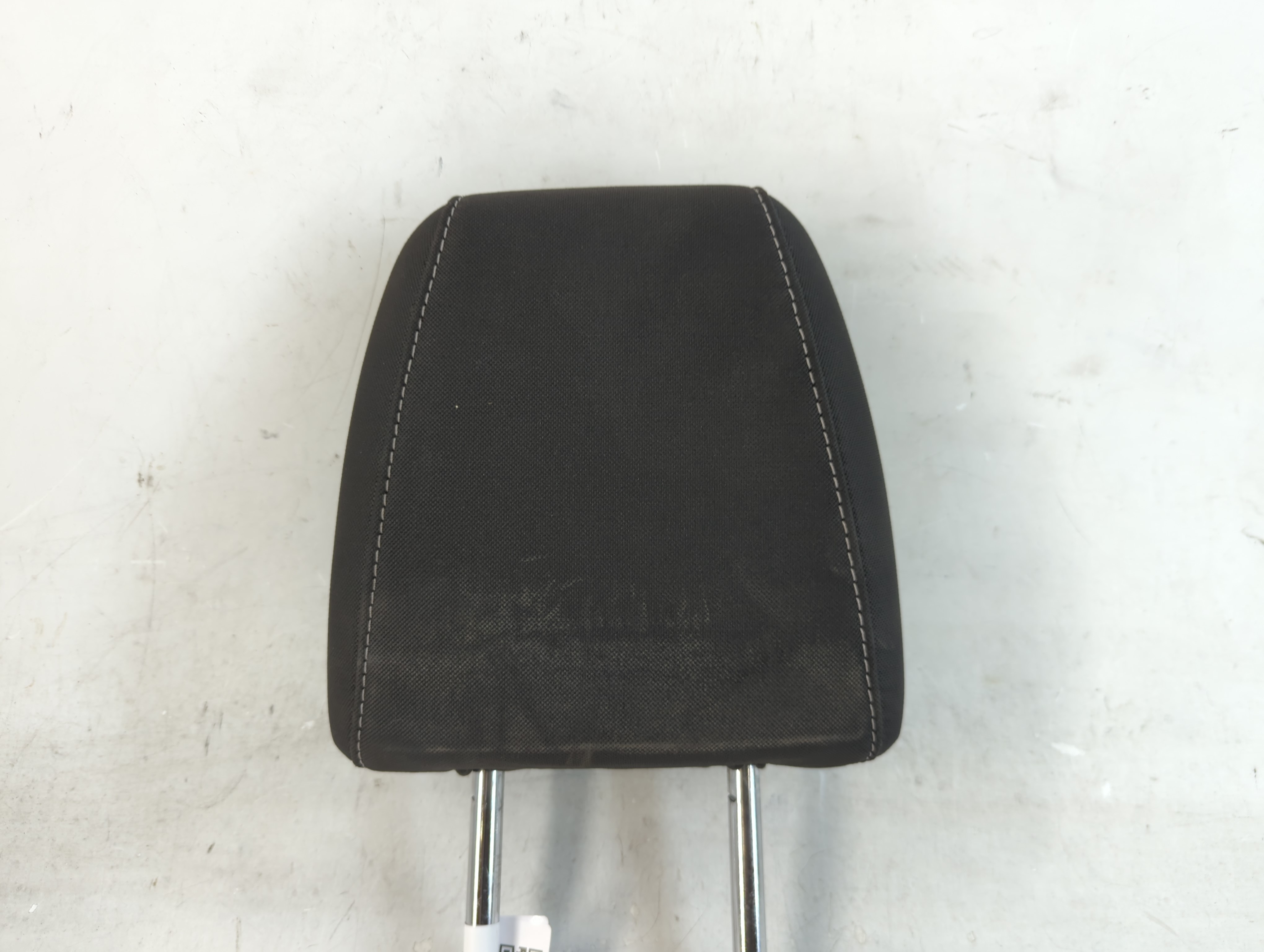 2016-2019 Ford Escape Headrest Head Rest Rear Seat Black 1068544 - Oemusedautoparts1.com