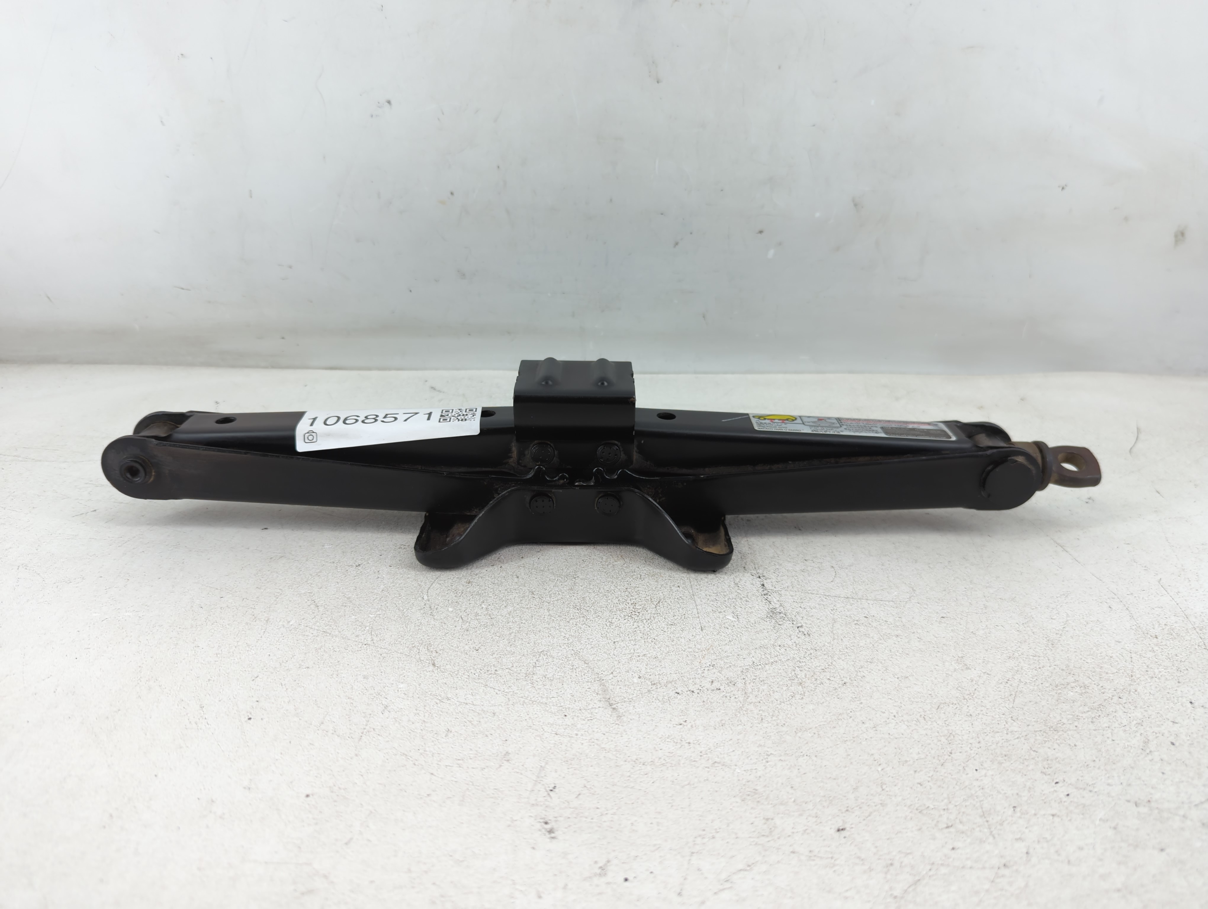2010 Honda Cr-v Spare Scissor Car Jack 1068571 - Oemusedautoparts1.com