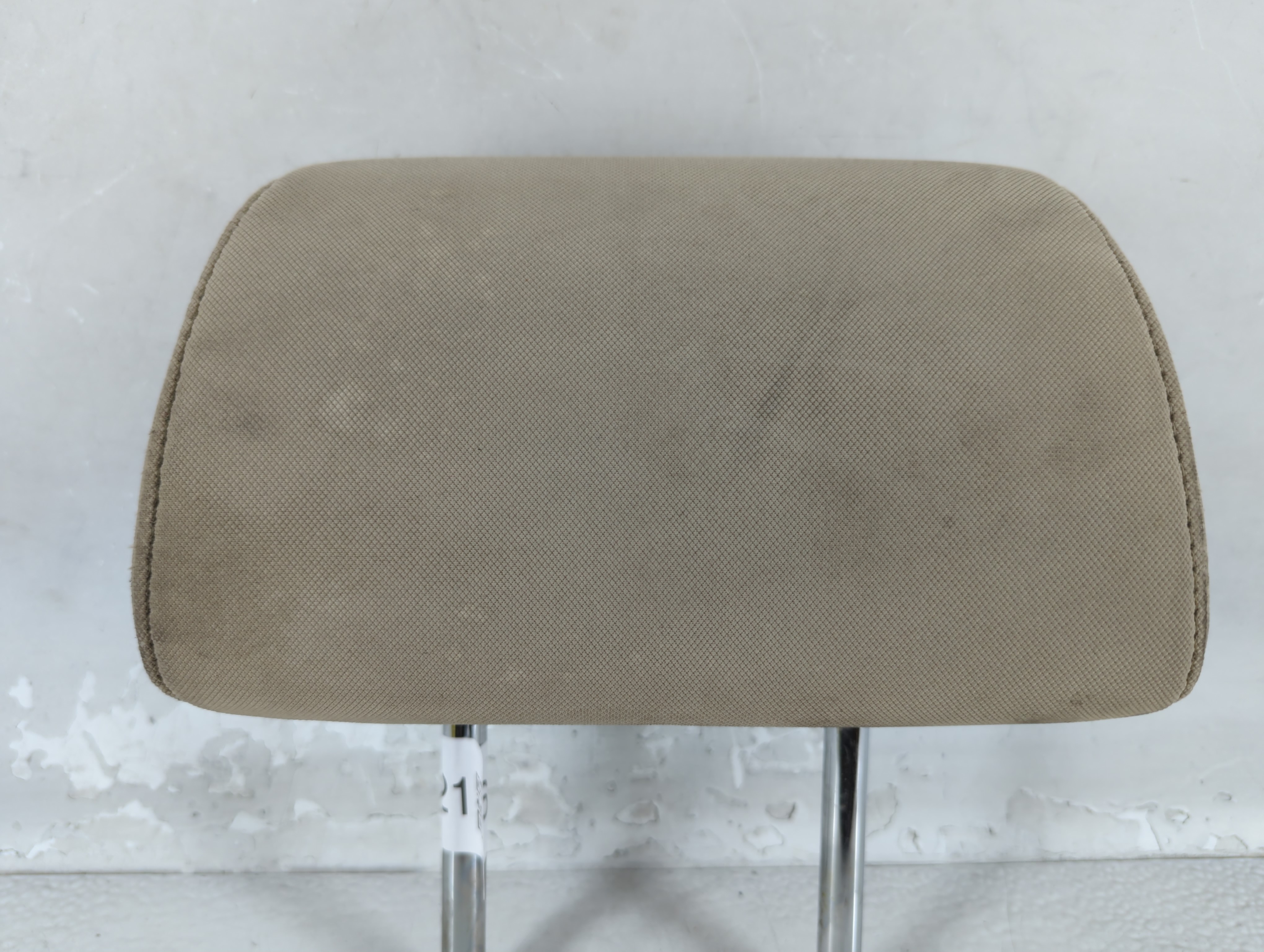 2015-2017 Hyundai Sonata Headrest Head Rest Rear Seat Light Tan 1068621 - Oemusedautoparts1.com