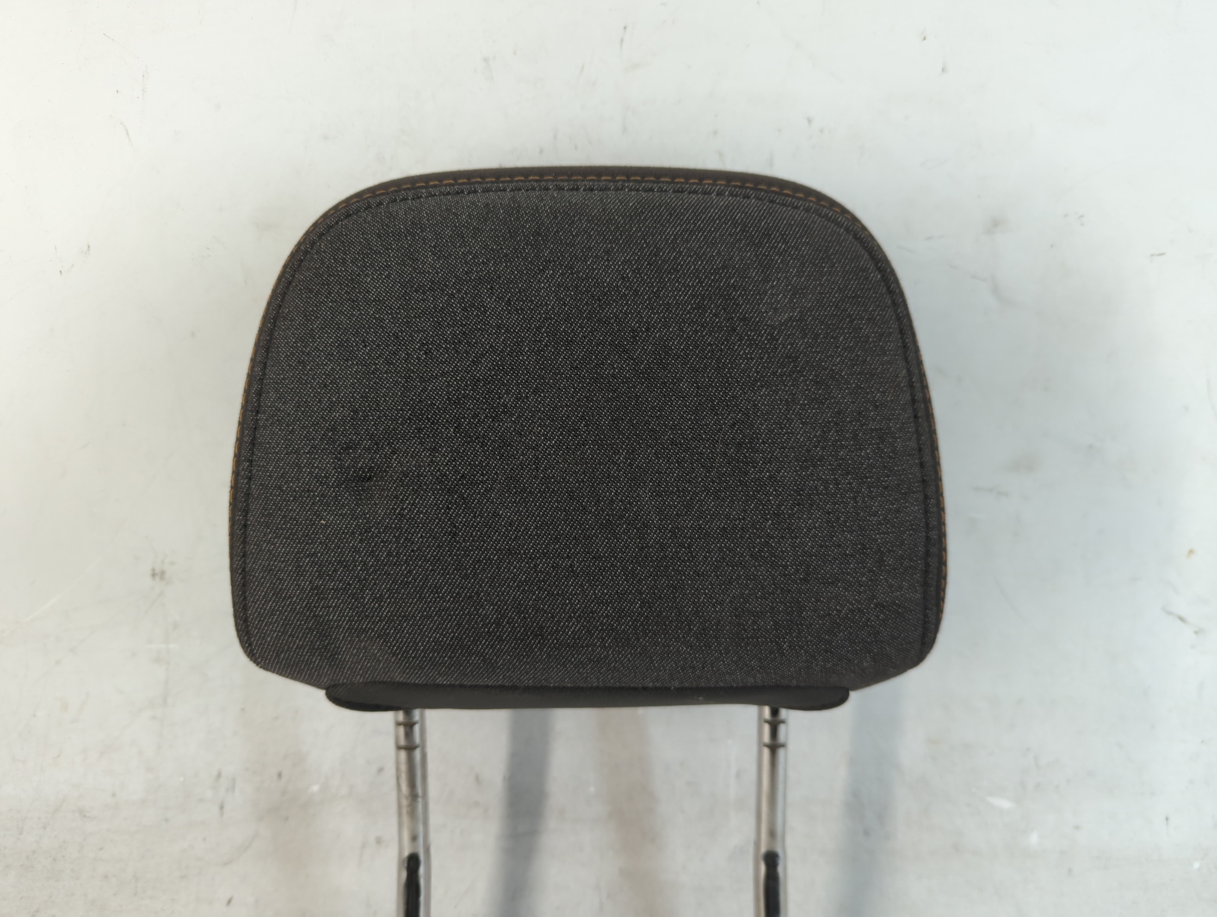 2018 Chevrolet Equinox Headrest Head Rest Front Driver Passenger Seat 1069068 - Oemusedautoparts1.com