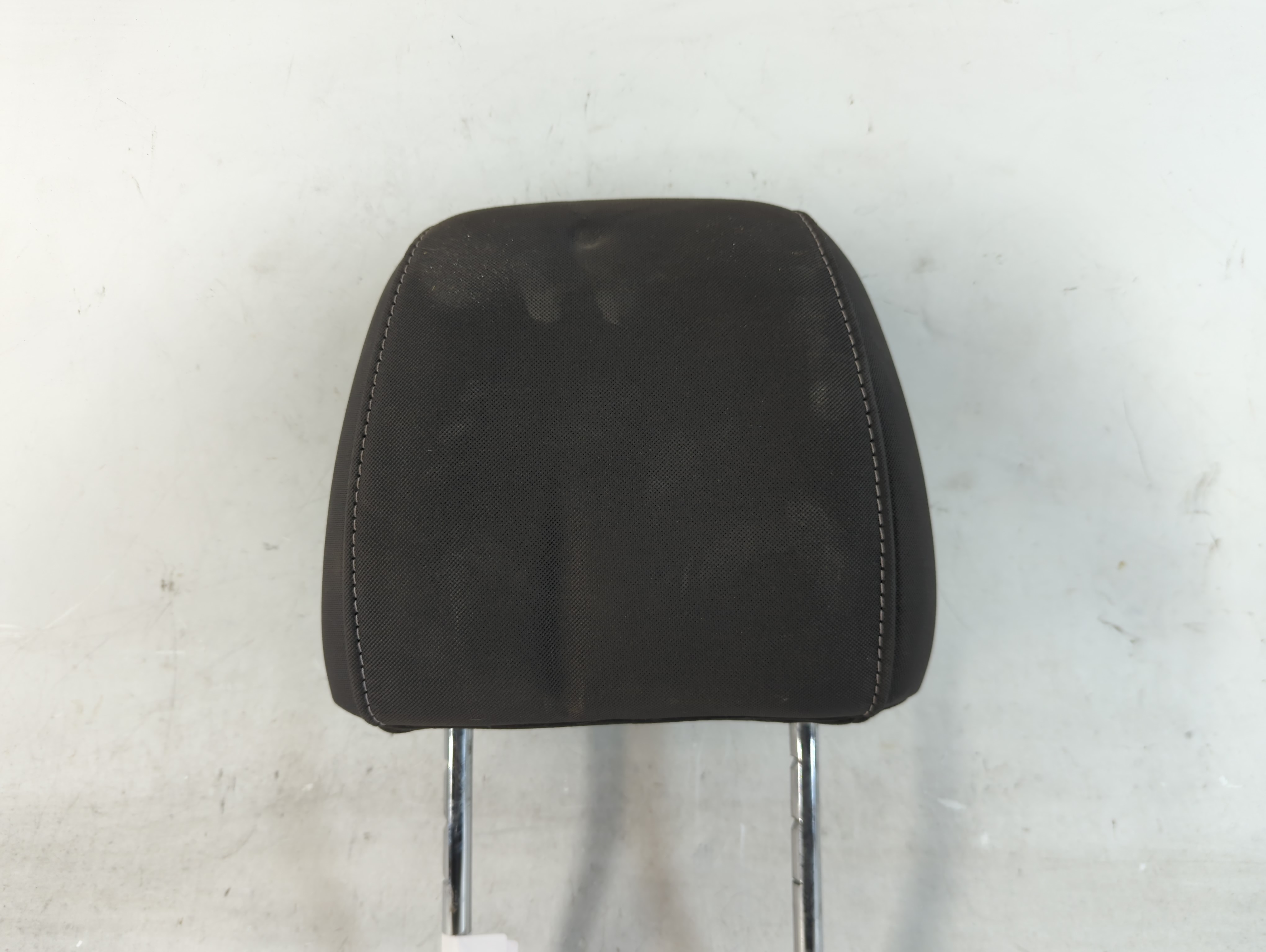 2016-2019 Ford Escape Headrest Head Rest Front Driver Passenger Seat 1069077 - Oemusedautoparts1.com