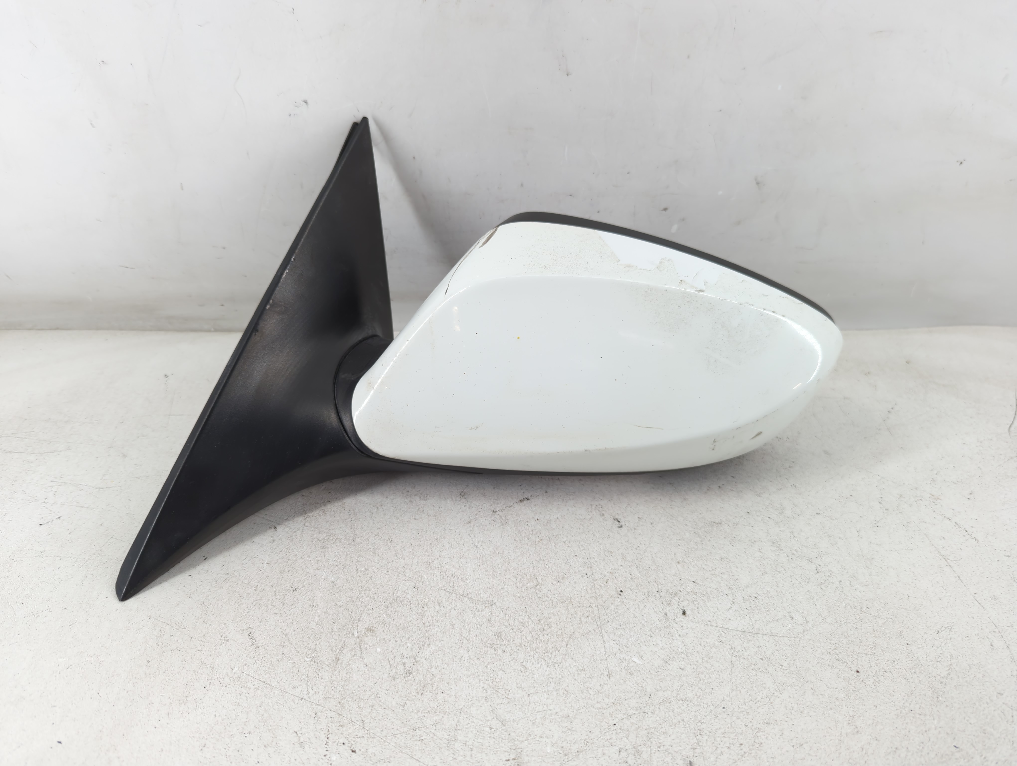2014-2017 Hyundai Veloster Driver Left Side View Power Door Mirror White 1069105 - Oemusedautoparts1.com