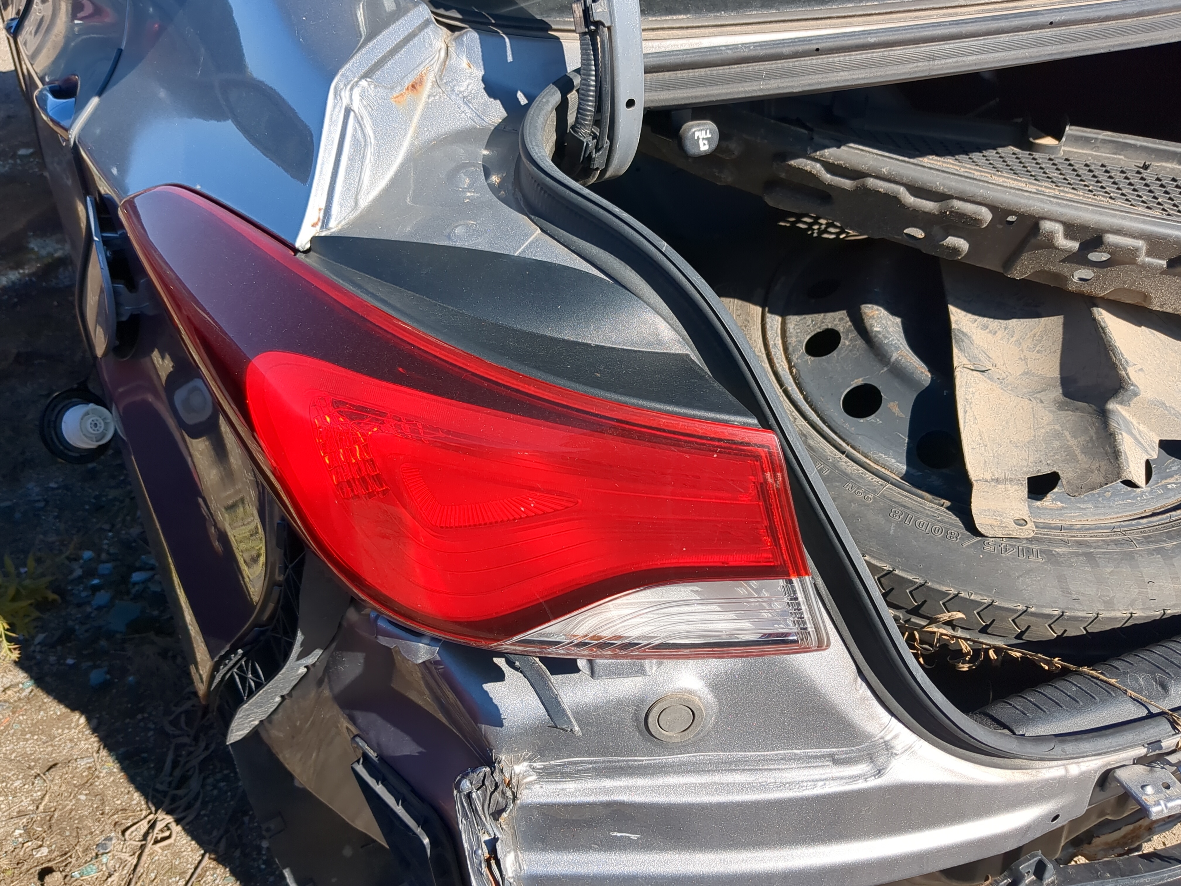 Picture of 2014-2016 Hyundai Elantra Driver Left Side Tail Light Taillight Oem 1069241