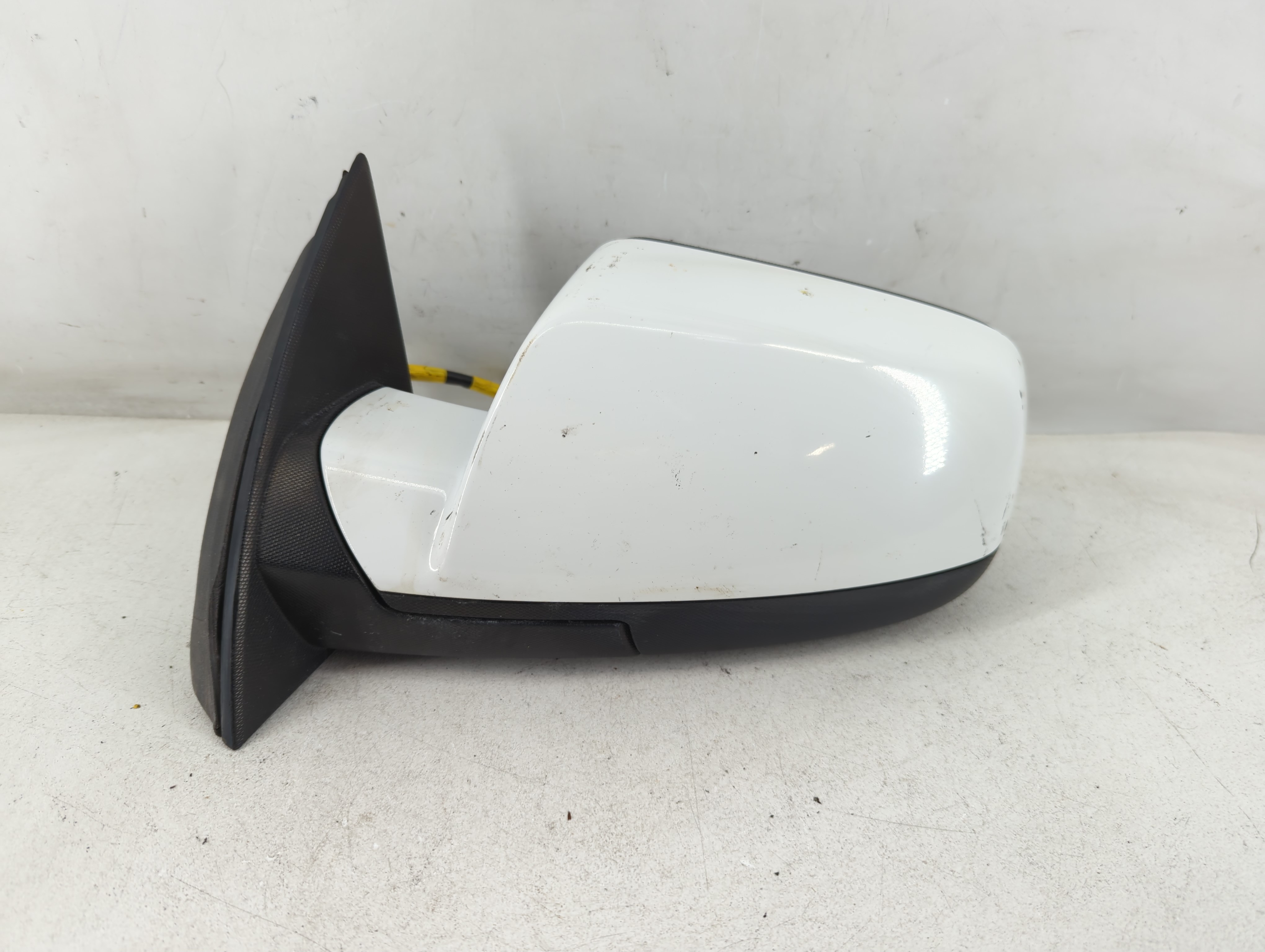 2011-2014 Chevrolet Equinox Driver Left Side View Power Door Mirror 1069262 - Oemusedautoparts1.com