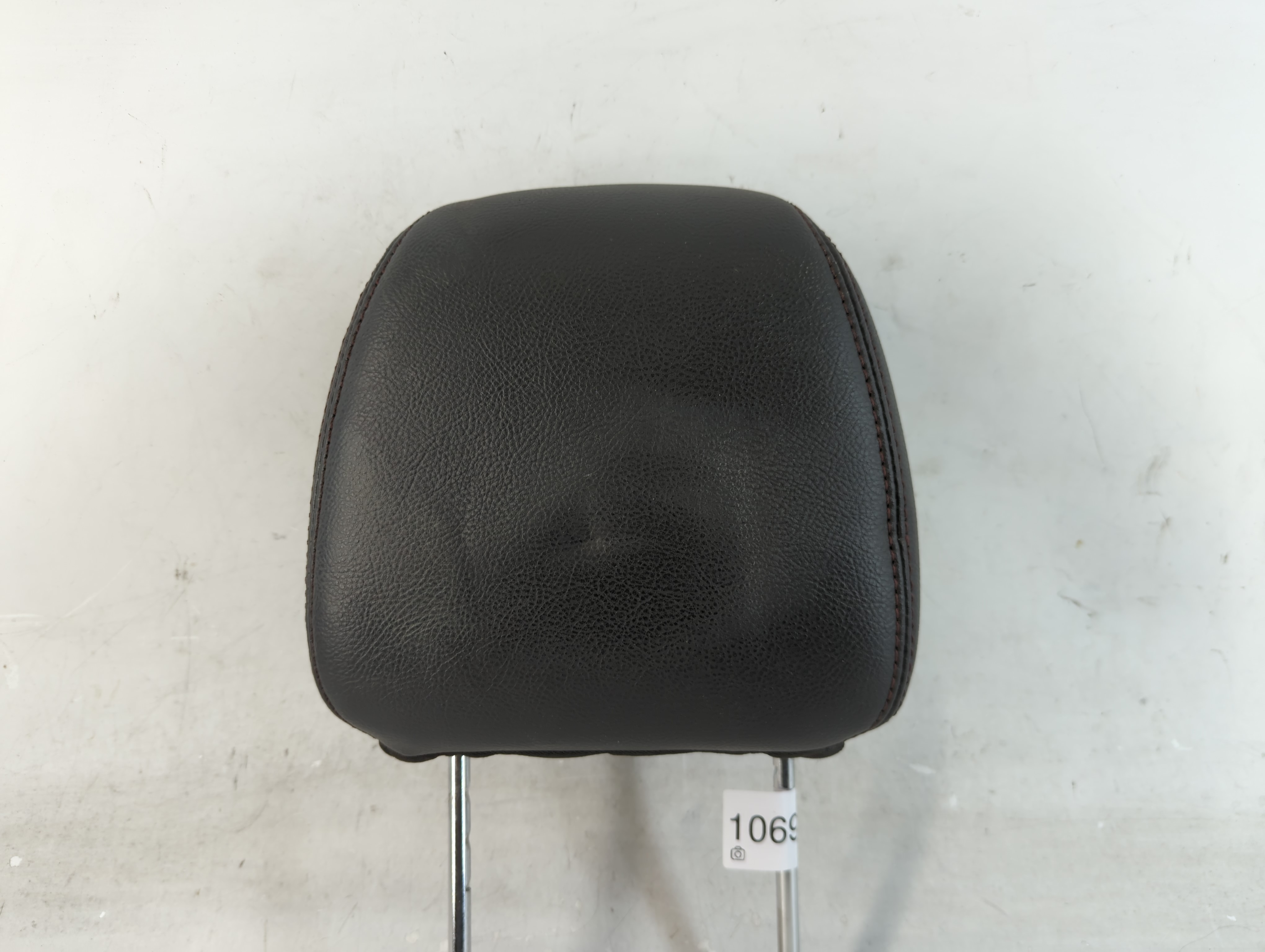 2014 Ford Edge Headrest Head Rest Rear Seat Black 1069273 - Oemusedautoparts1.com