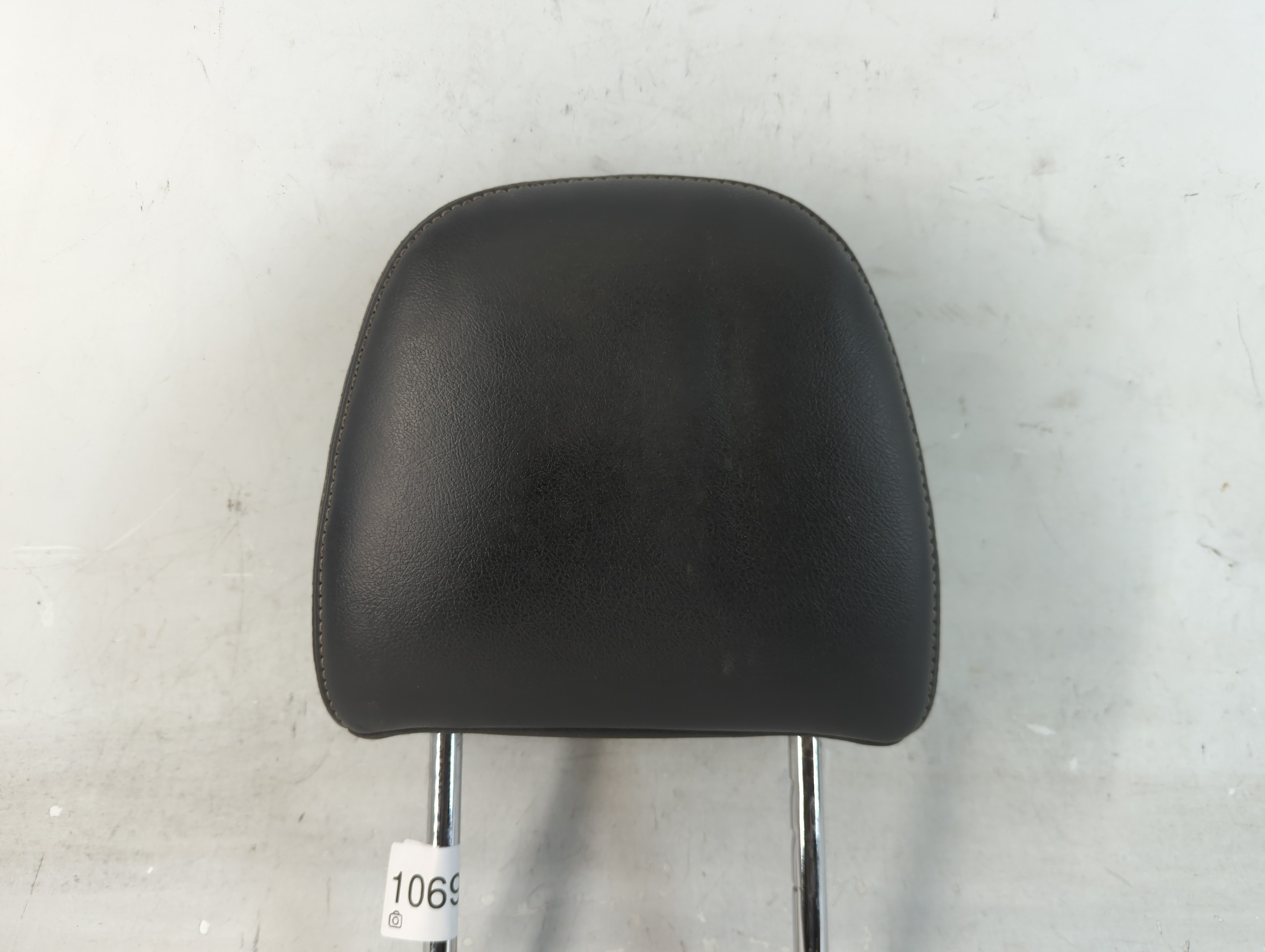 2013 Toyota Sienna Headrest Head Rest Front Driver Passenger Seat Black 1069275 - Oemusedautoparts1.com