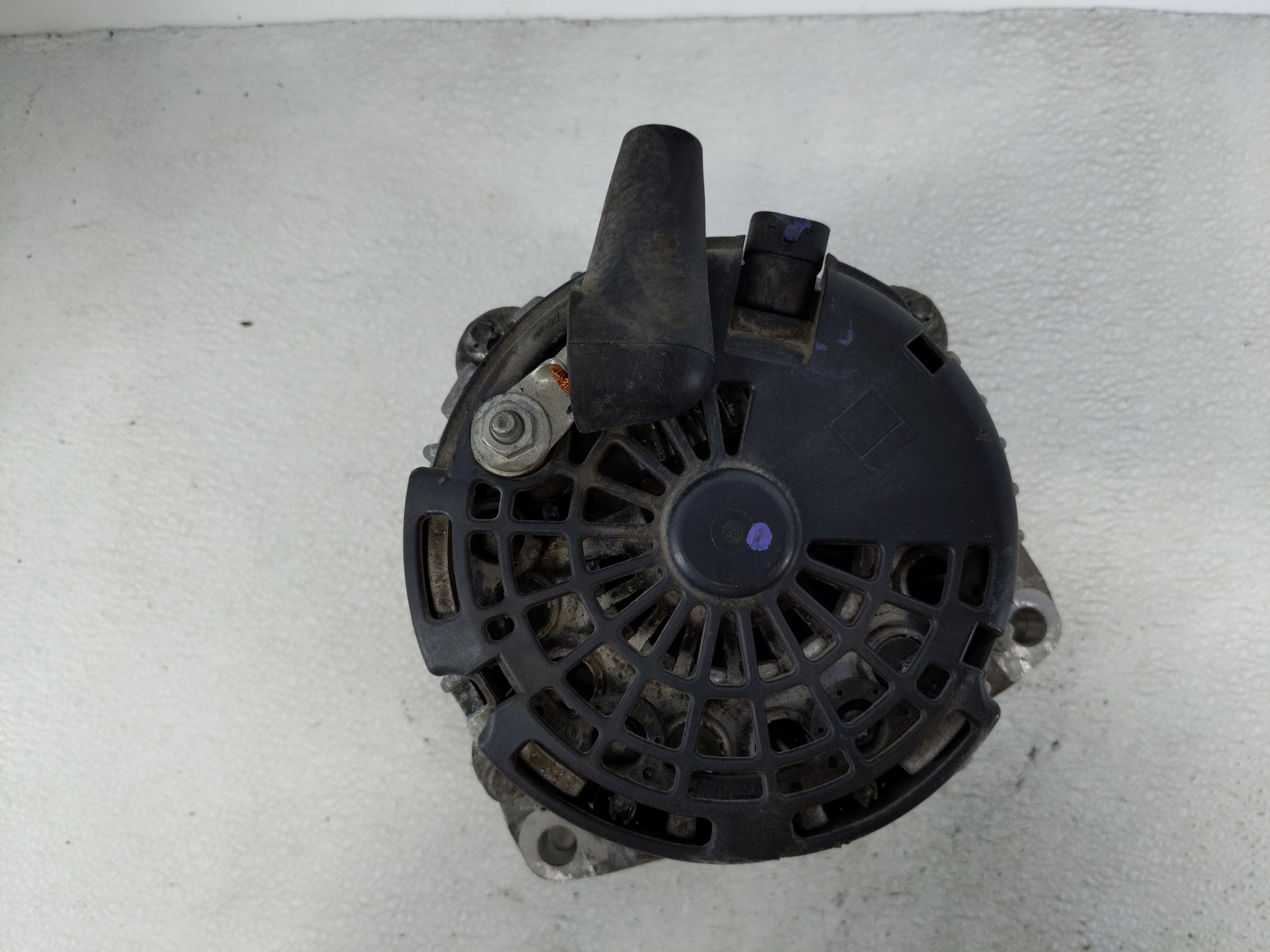 Chevrolet Suburban Alternator Generator Charging Assembly Engine Oem 1069490 - Oemusedautoparts1.com